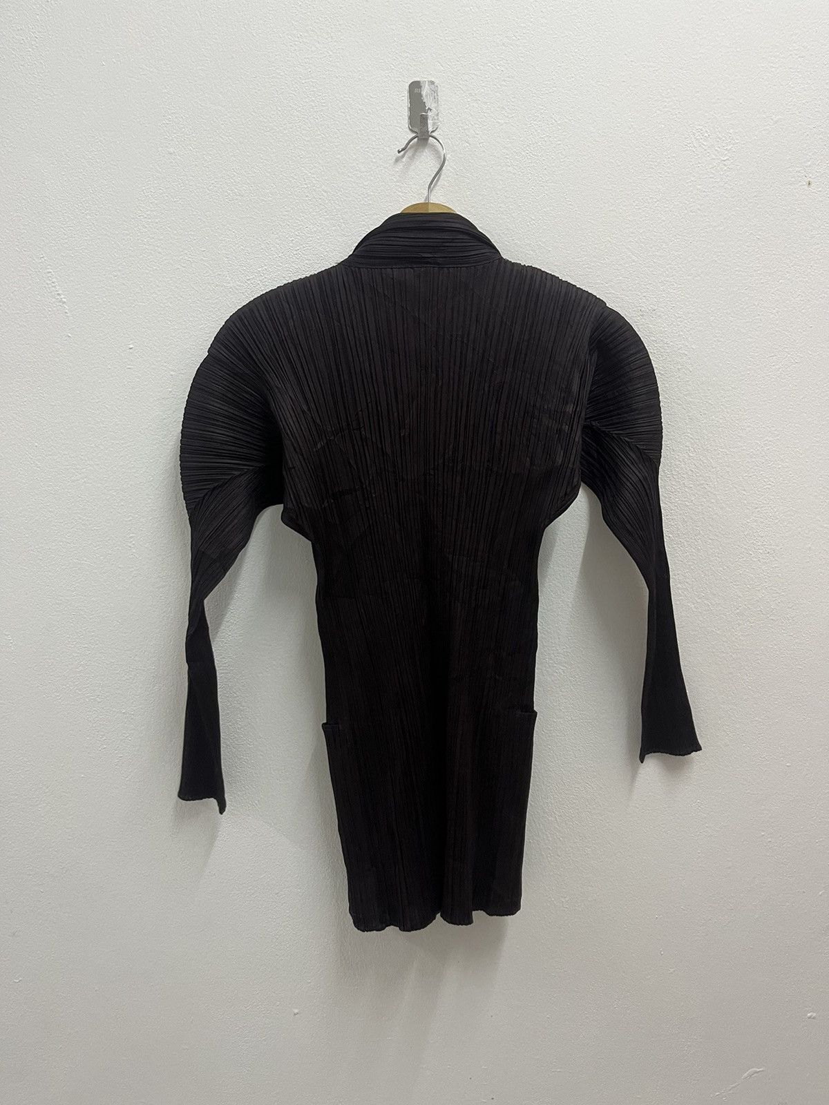 Pleats Please Issey Miyake Pleats Please Button Shirt Size S / US 4 / IT 40 - 4 Thumbnail