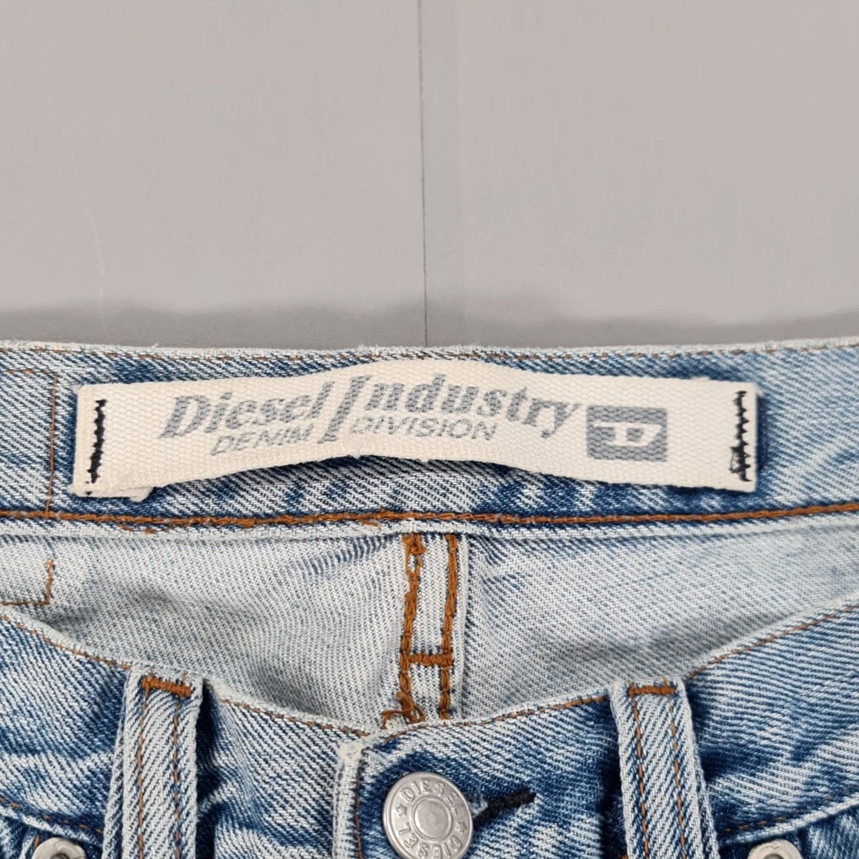 Diesel Diesel Jeans Blue W30 L32 Slim Fit Straight Leg Denim 100% Cotton Italy Womens Jeans Featured 5-Pocket Design Mens? No Size 30" / US 8 / IT 44 - 3 Thumbnail