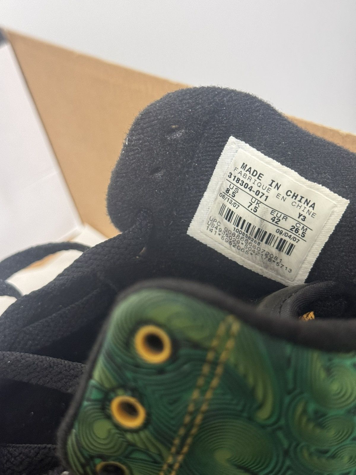 Jordan Brand Air Jordan 2 High Doernbecher 2007 [Size 8.5] Size US 8.5 / EU 41-42 - 6 Thumbnail