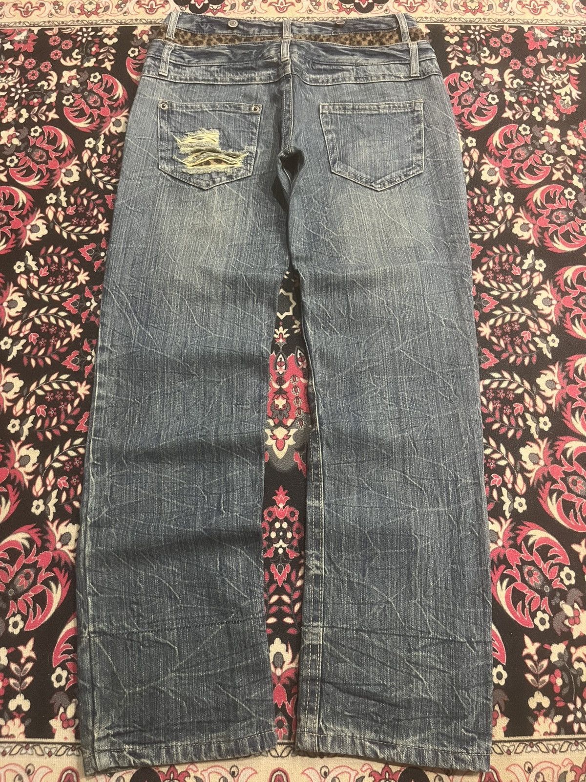 Japanese Brand Vintage Distressed Double Waist Leopard Style Blue Jeans Size 30" / US 8 / IT 44 - 2 Thumbnail