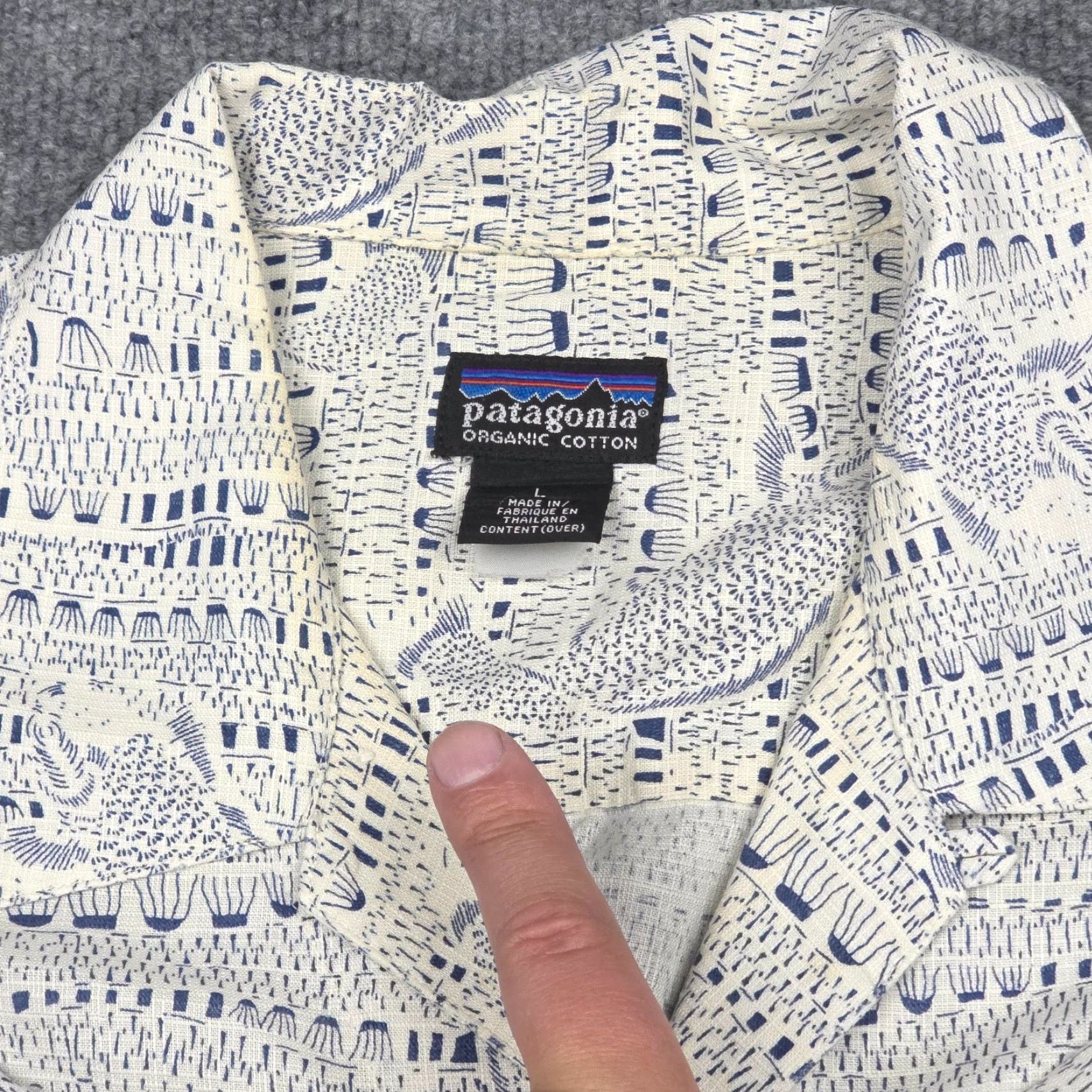 Patagonia VINTAGE Patagonia A/C Shirt Men's L Bonefish Hawaiian AOP Loop Collar Marks Size US L / EU 52-54 / 3 - 5 Thumbnail