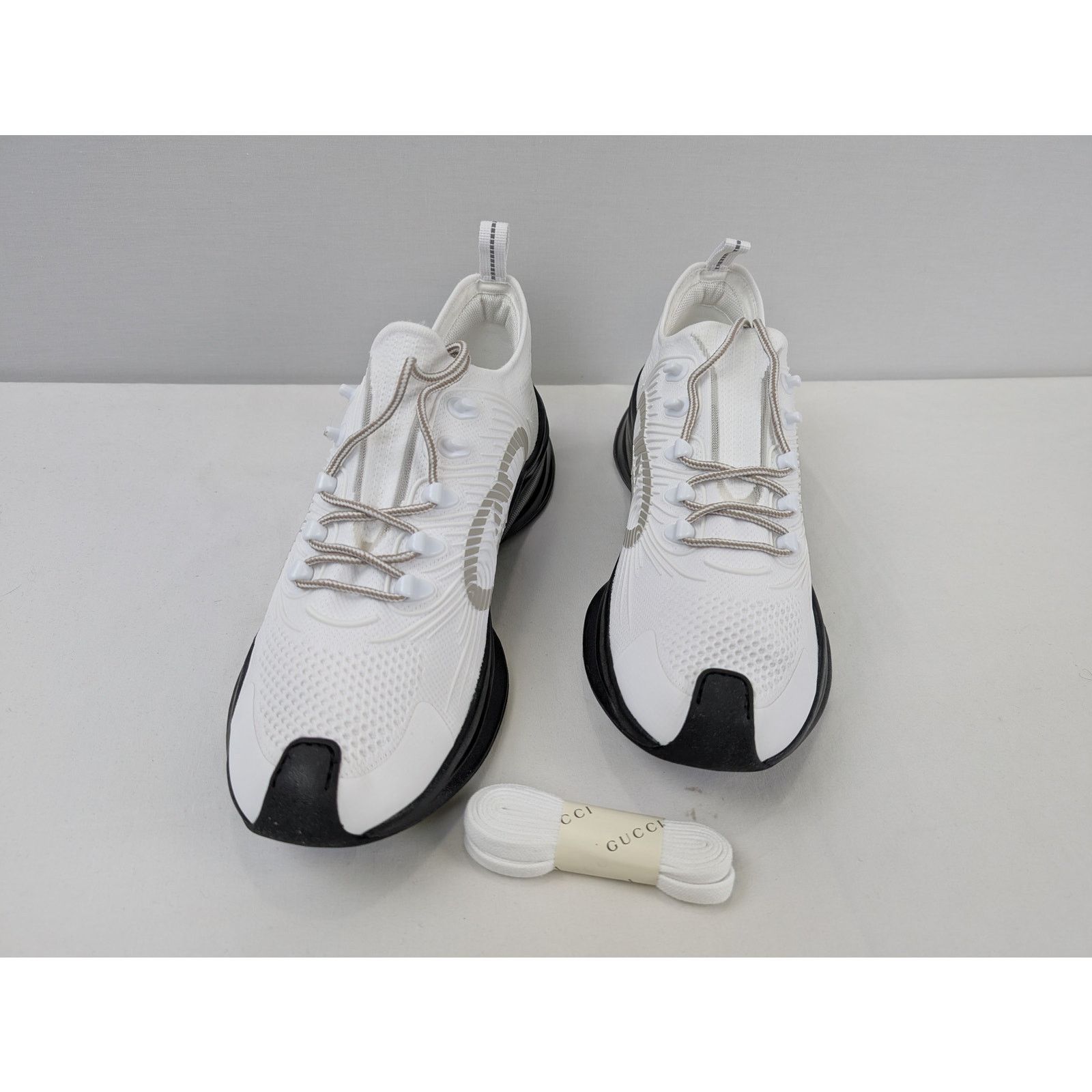 Gucci o1rshd1 Men's Run Sneakers in Black/White Size US 12.5 / EU 45-46 - 8 Thumbnail