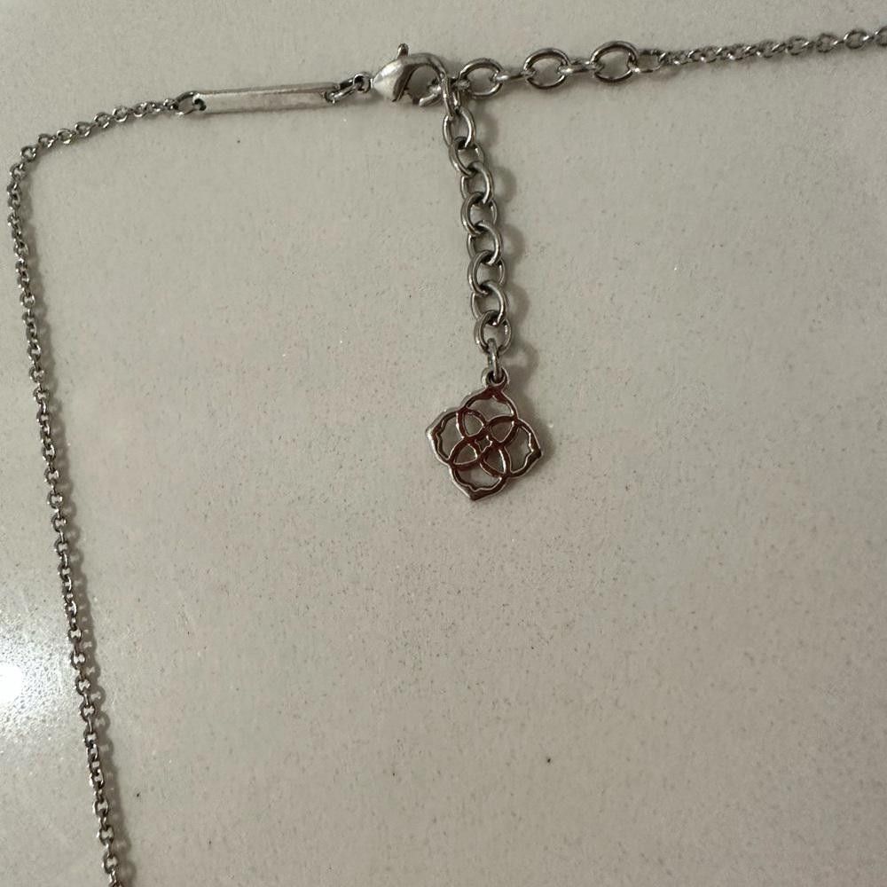 Kendra Scott Kendra Scott Elisa Silver Oval Filigree Pendant Necklace Size ONE SIZE - 4 Thumbnail