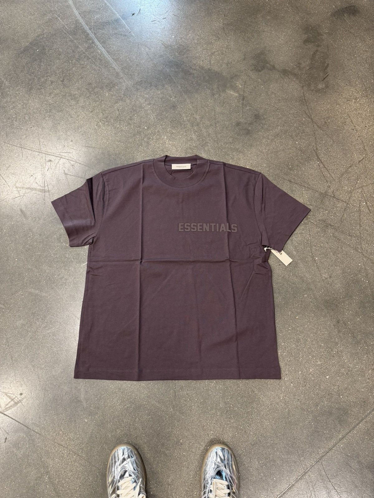 Fear of God Fear of God Essentials SS Tee Plum Size US L / EU 52-54 / 3 - 1 Thumbnail