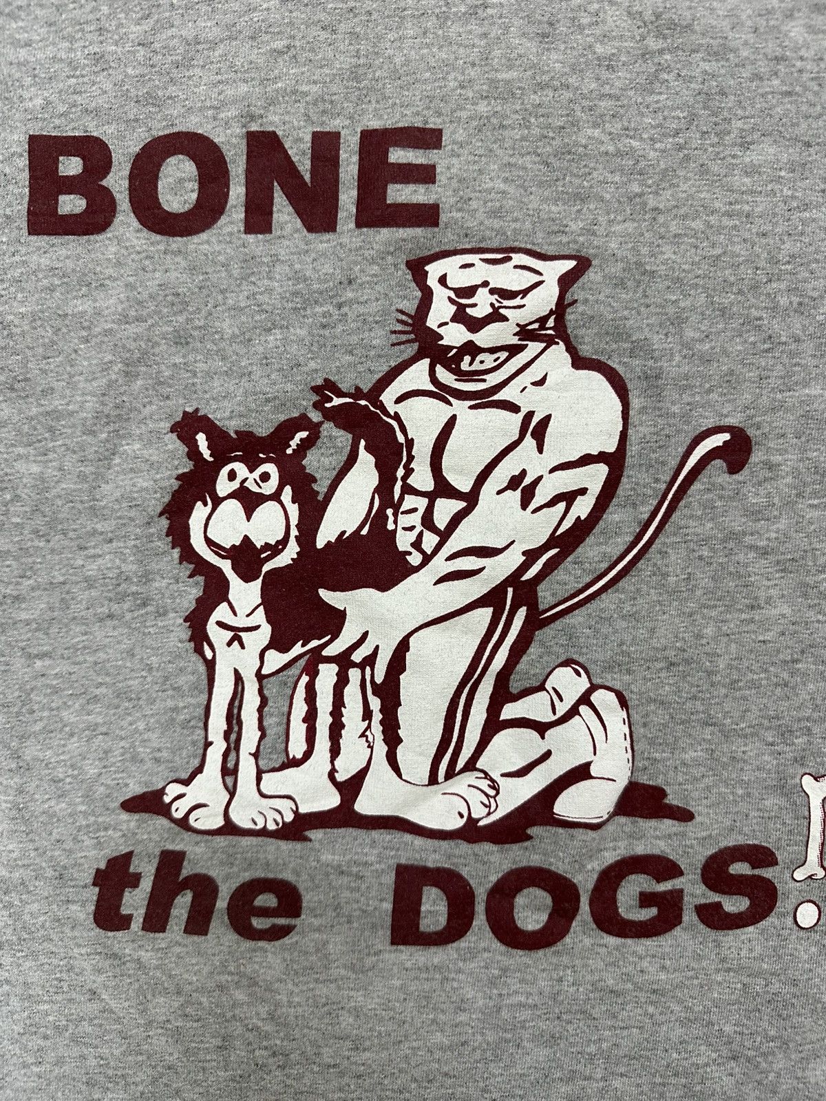 Vintage Rare And Beautiful Vintage Bone The Dogs Wording Graphic Tee Size US L / EU 52-54 / 3 - 5 Thumbnail