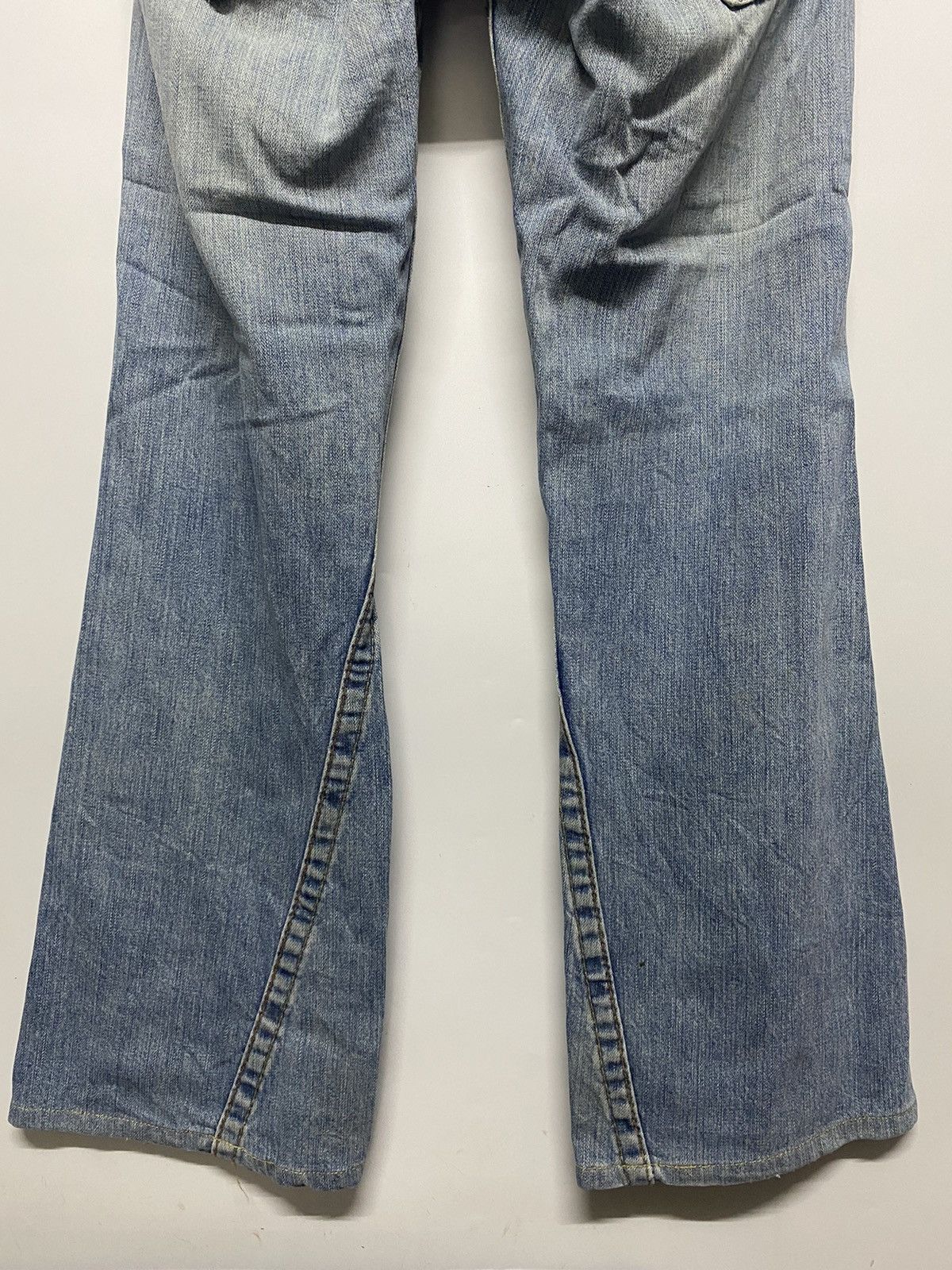 True Religion True Religion Distressed Denim Jeans Bootcut Pant Sec. Joey Size US 32 / EU 48 - 6 Thumbnail