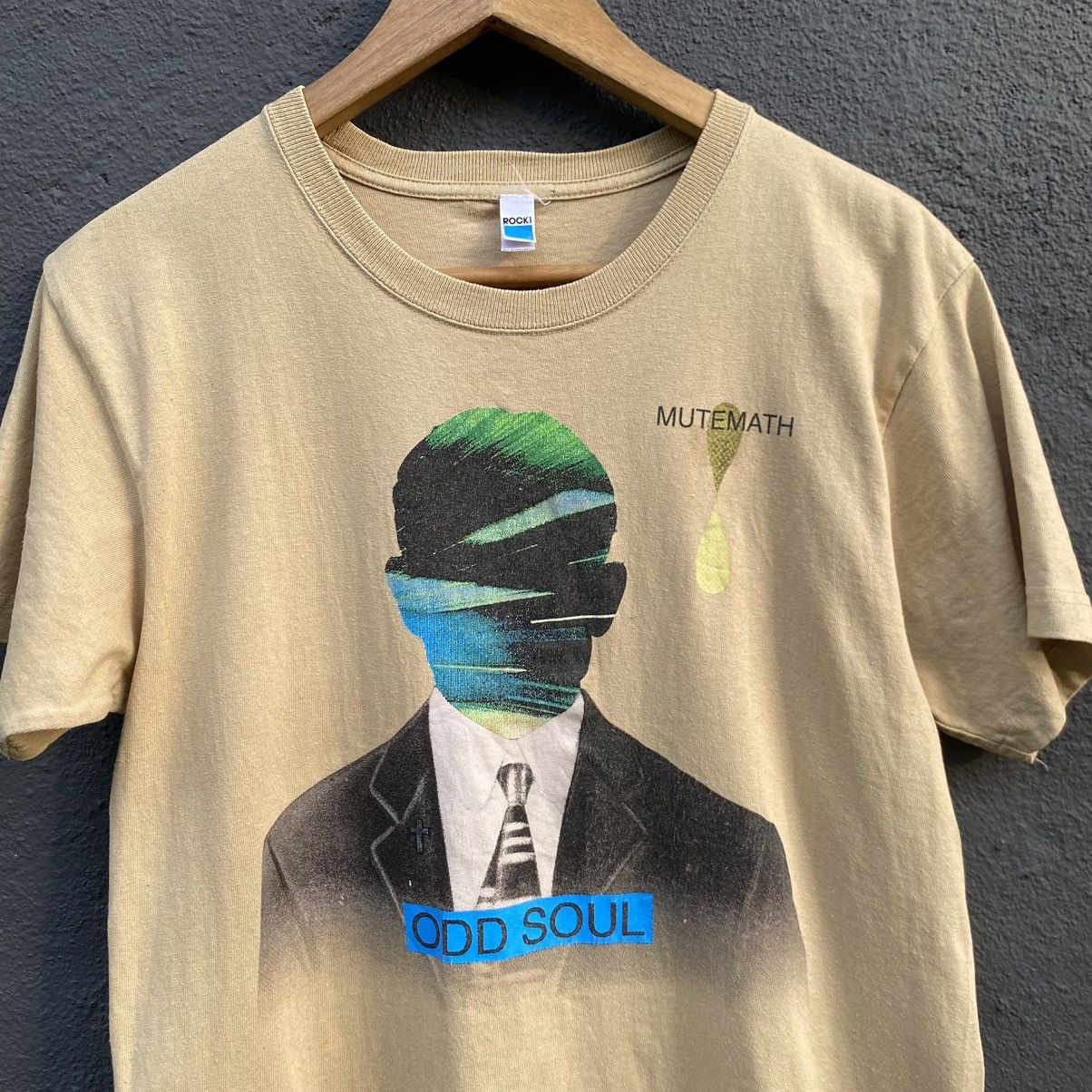 Band Tees Thrashed Faded Vintage Y2K Mutemath Band ERD GRUNGE TEE Size US M / EU 48-50 / 2 - 3 Thumbnail