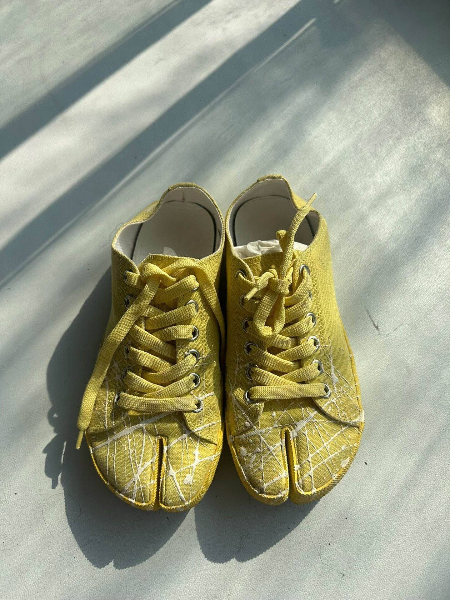 Maison Margiela Maison Margiela Yellow Tabi Split-Toe Shoes Size US 6 / IT 36 - 1 Thumbnail