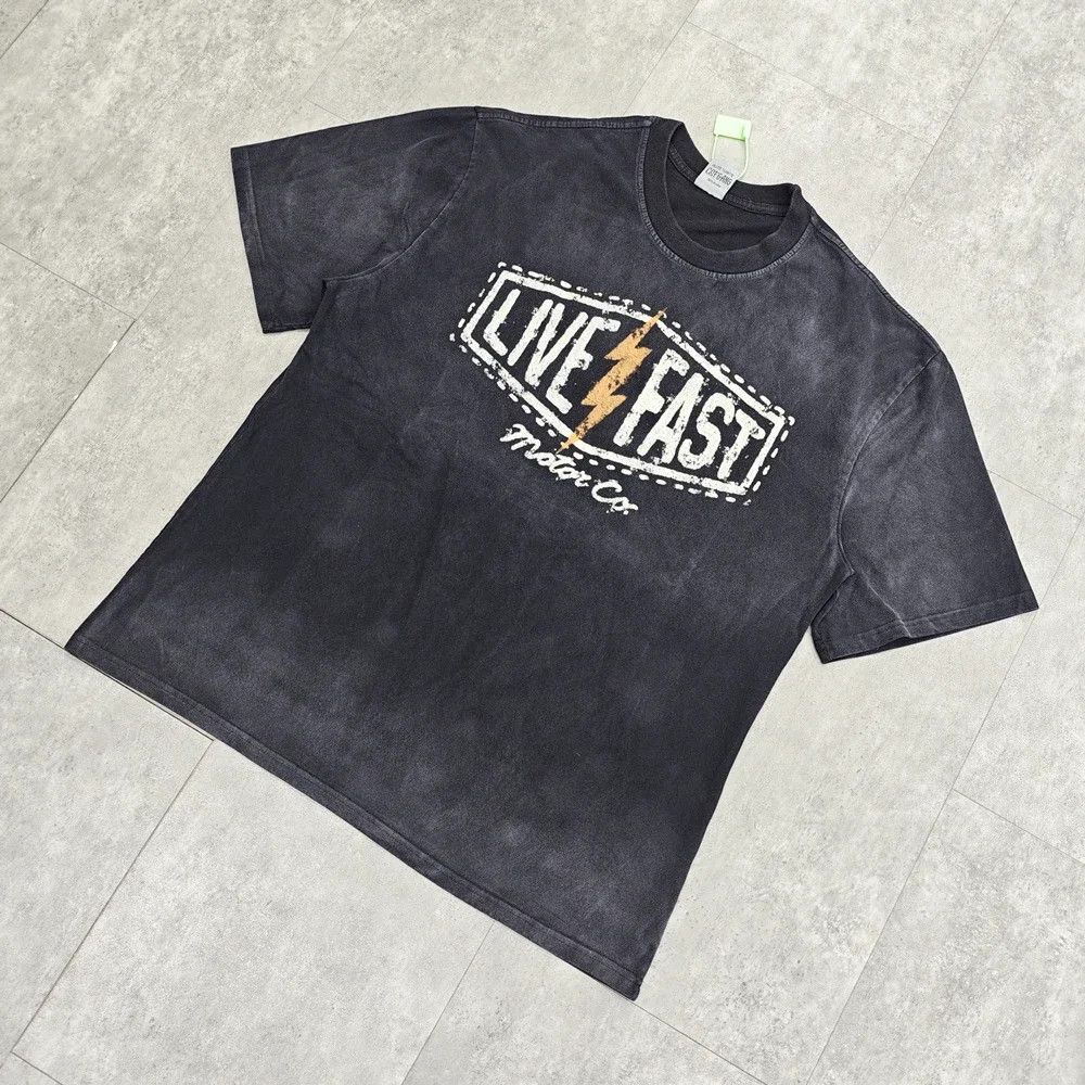 Japanese Brand Street Distressed T-shirt Size US L / EU 52-54 / 3 - 1 Thumbnail