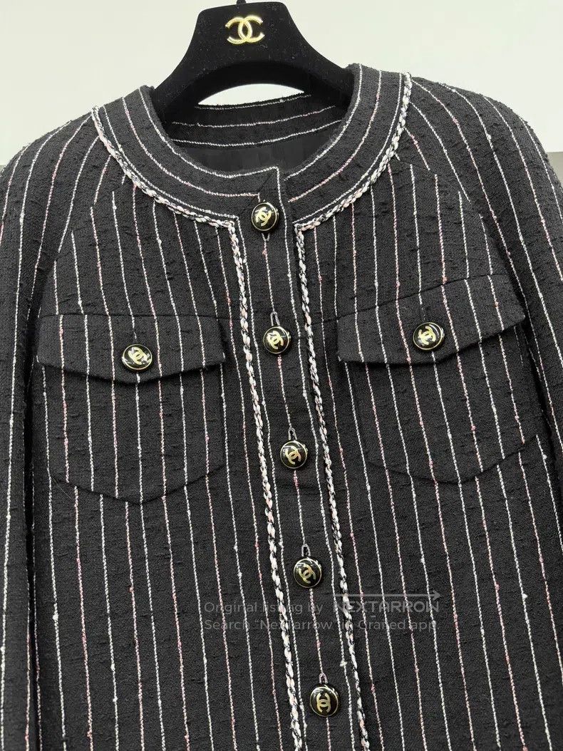 Chanel Chanel Black vertical striped jacket Size XS / US 0-2 / IT 36-38 - 2 Thumbnail