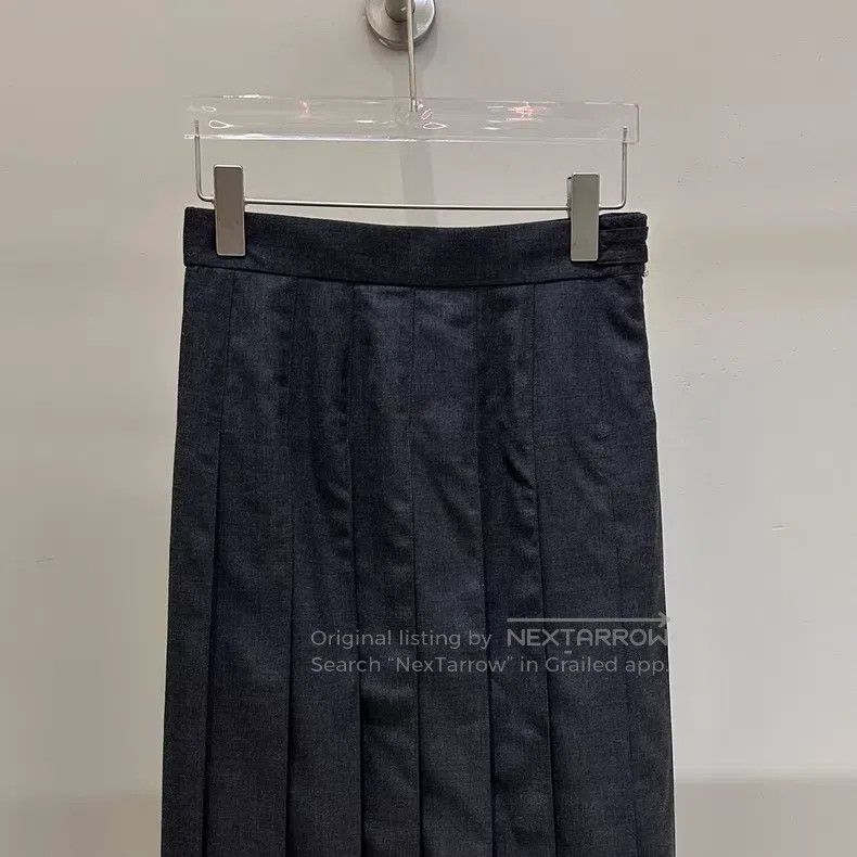 Thom Browne Thom Browne Classic Pleated Skirt - Long, Dark Gray Size 24" / US 00 / IT 34 - 3 Thumbnail