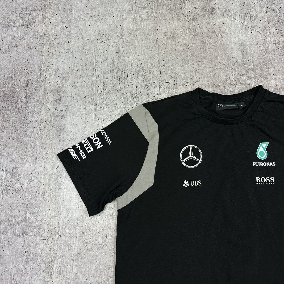 Mercedes-Benz Vintage Mercedes Benz Petronas F1 Formula Uno Hugo Boss Tee Size US XL / EU 56 / 4 - 5 Thumbnail