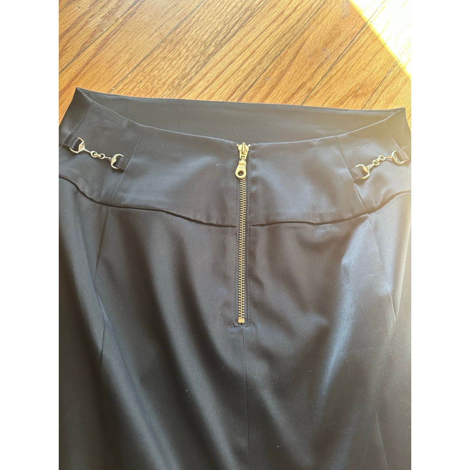Express Express Design Studio Black Satin A-Line Mini Skirt Size 28" / US 6 / IT 42 - 2 Thumbnail