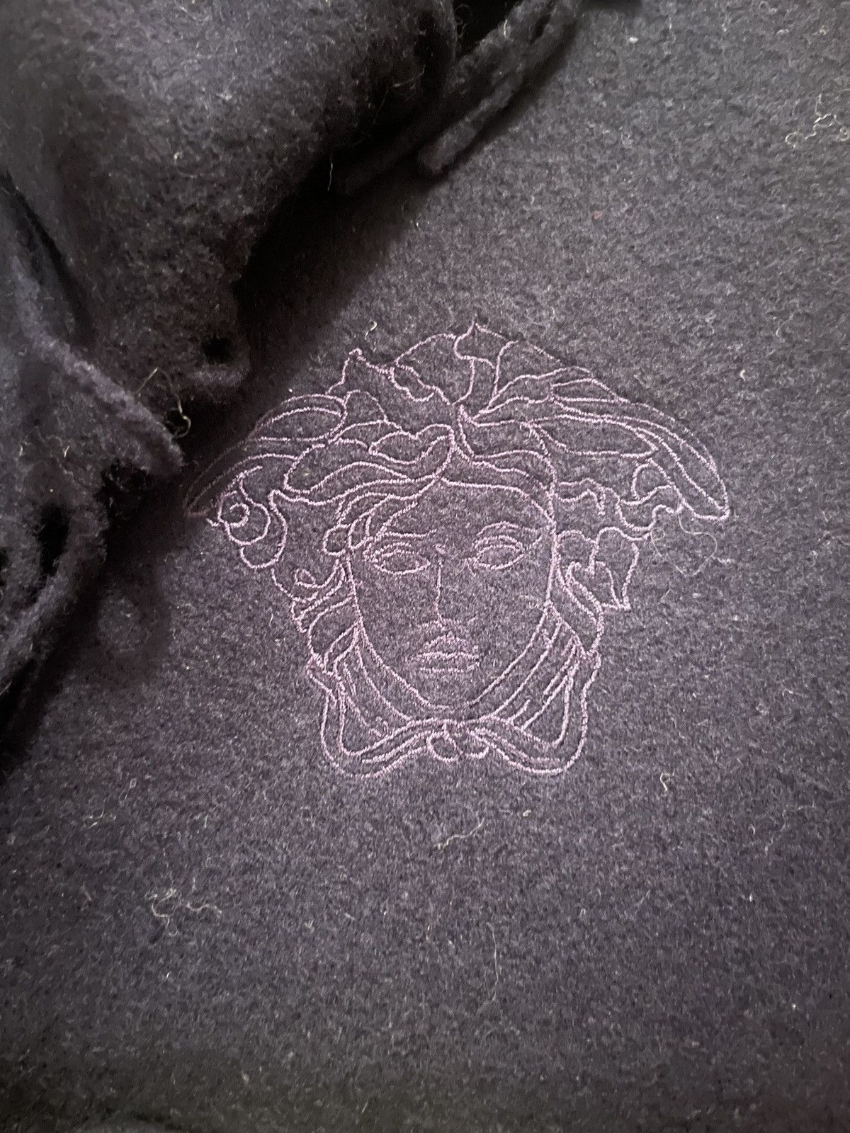 Versace Versace Black Cashmere Scarf Size ONE SIZE - 3 Thumbnail