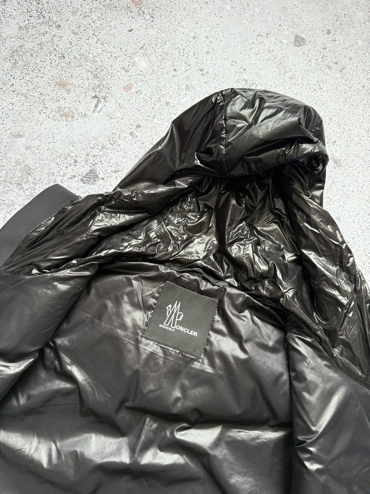 Moncler Moncler Grenoble SALANTIN GILET Down Vest Black Size US M / EU 48-50 / 2 - 11 Thumbnail