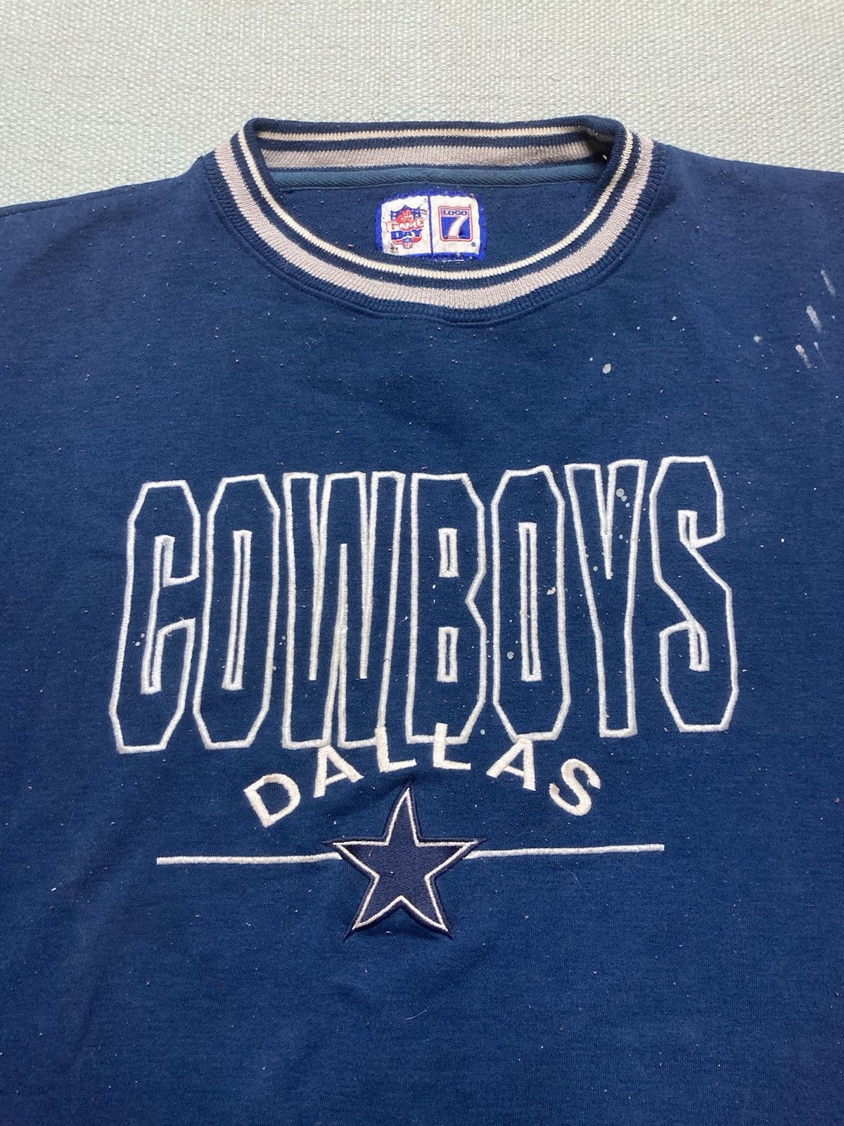 Logo 7 × Vintage Vtg 90s sweatshirt Dallas cowboys NFL logo 7 embroidered XL Size US XL / EU 56 / 4 - 2 Thumbnail