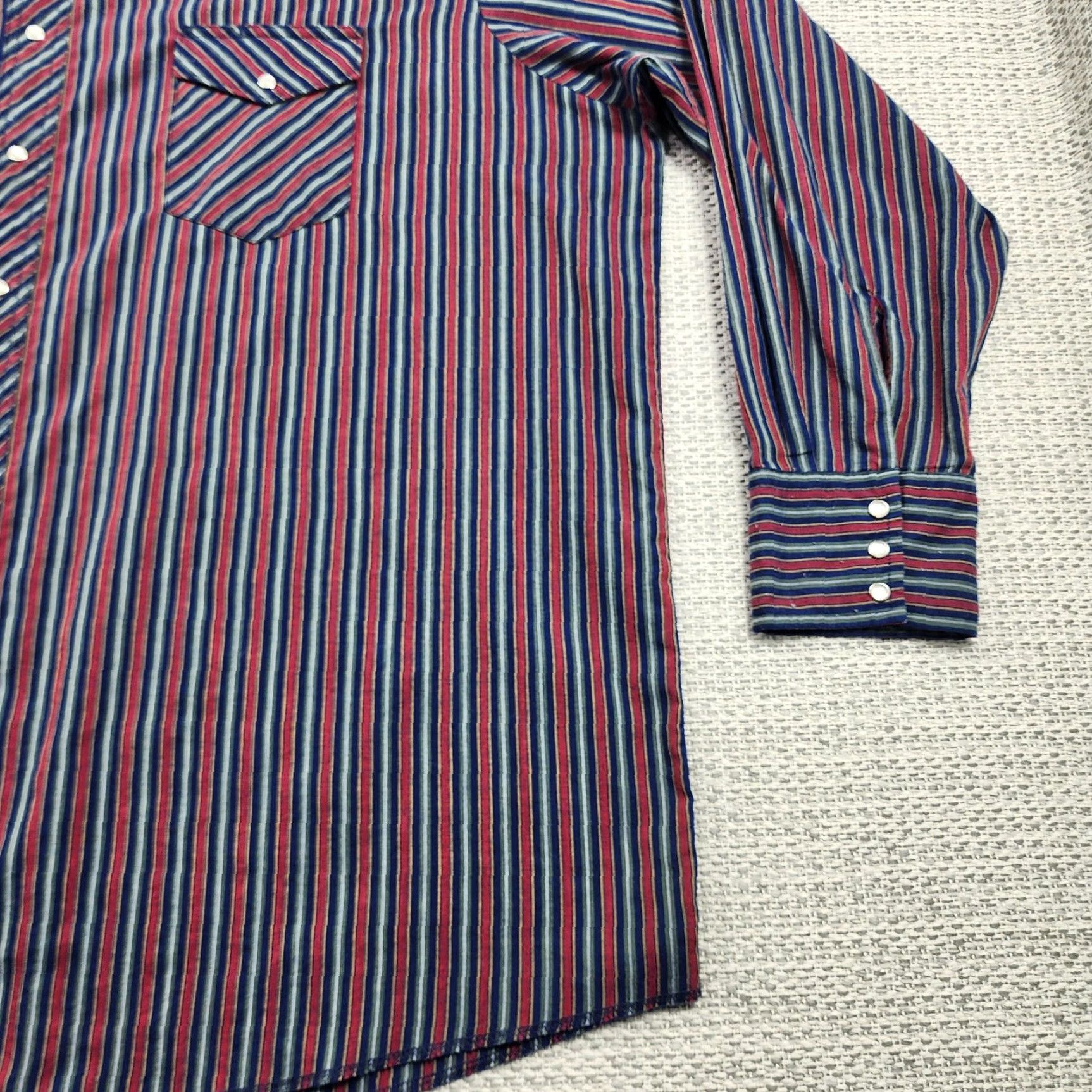 Wrangler VINTAGE Wrangler Western Shirt Mens 3XLT Blue Red Striped Pearl Snap Long Sleeve Yoke Shirt Size US XXL / EU 58 / 5 - 2 Thumbnail