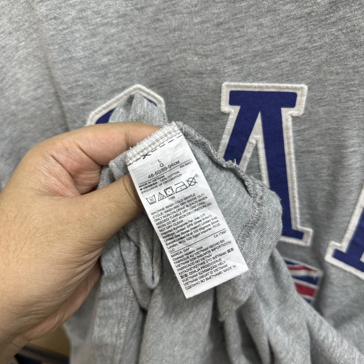 Gap × Other Gap UK Flag tees Size US L / EU 52-54 / 3 - 4 Thumbnail