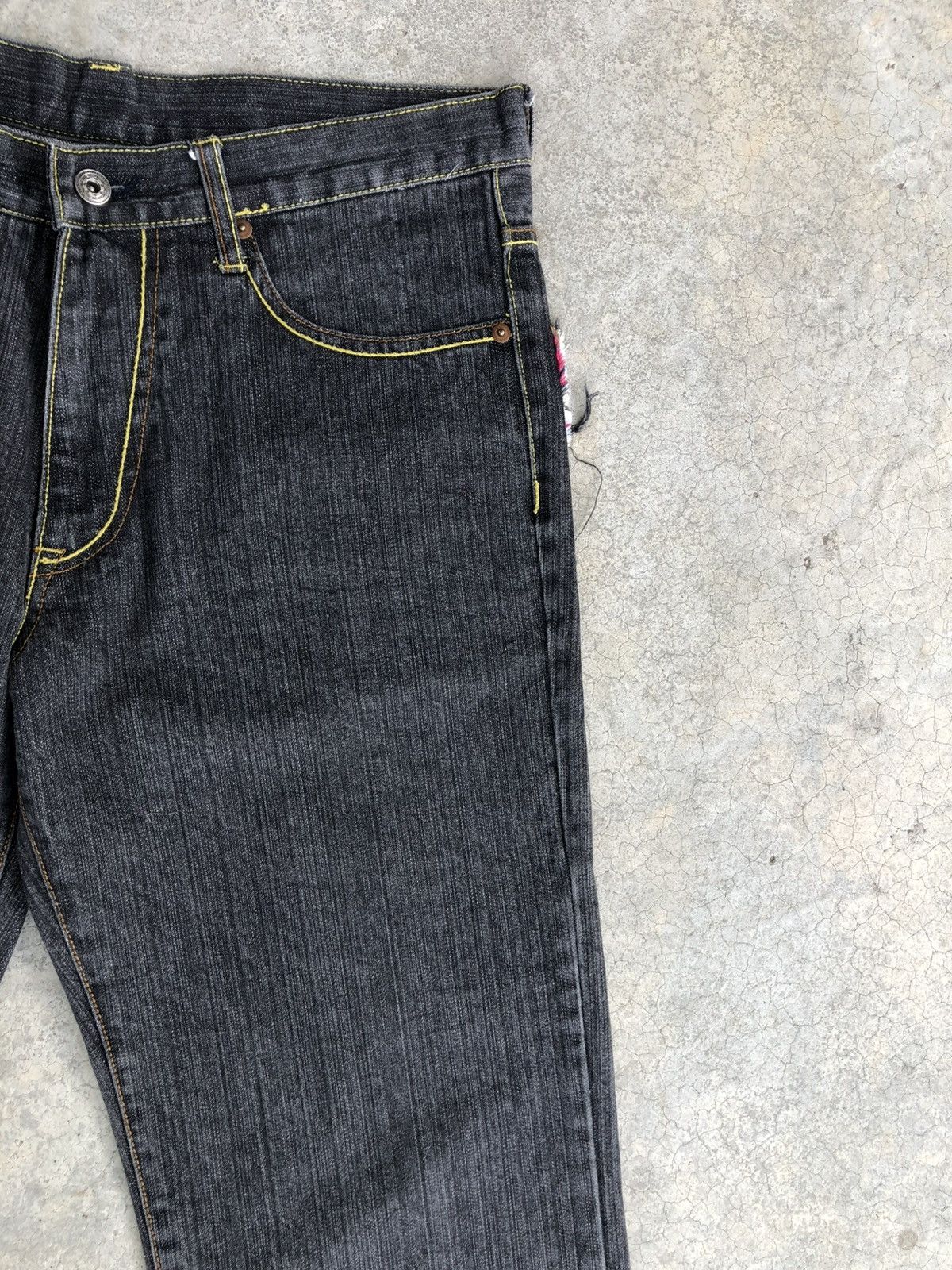 Japanese Brand Japanese Tuwamono Embroidered Jeans Distressed Size US 32 / EU 48 - 5 Thumbnail