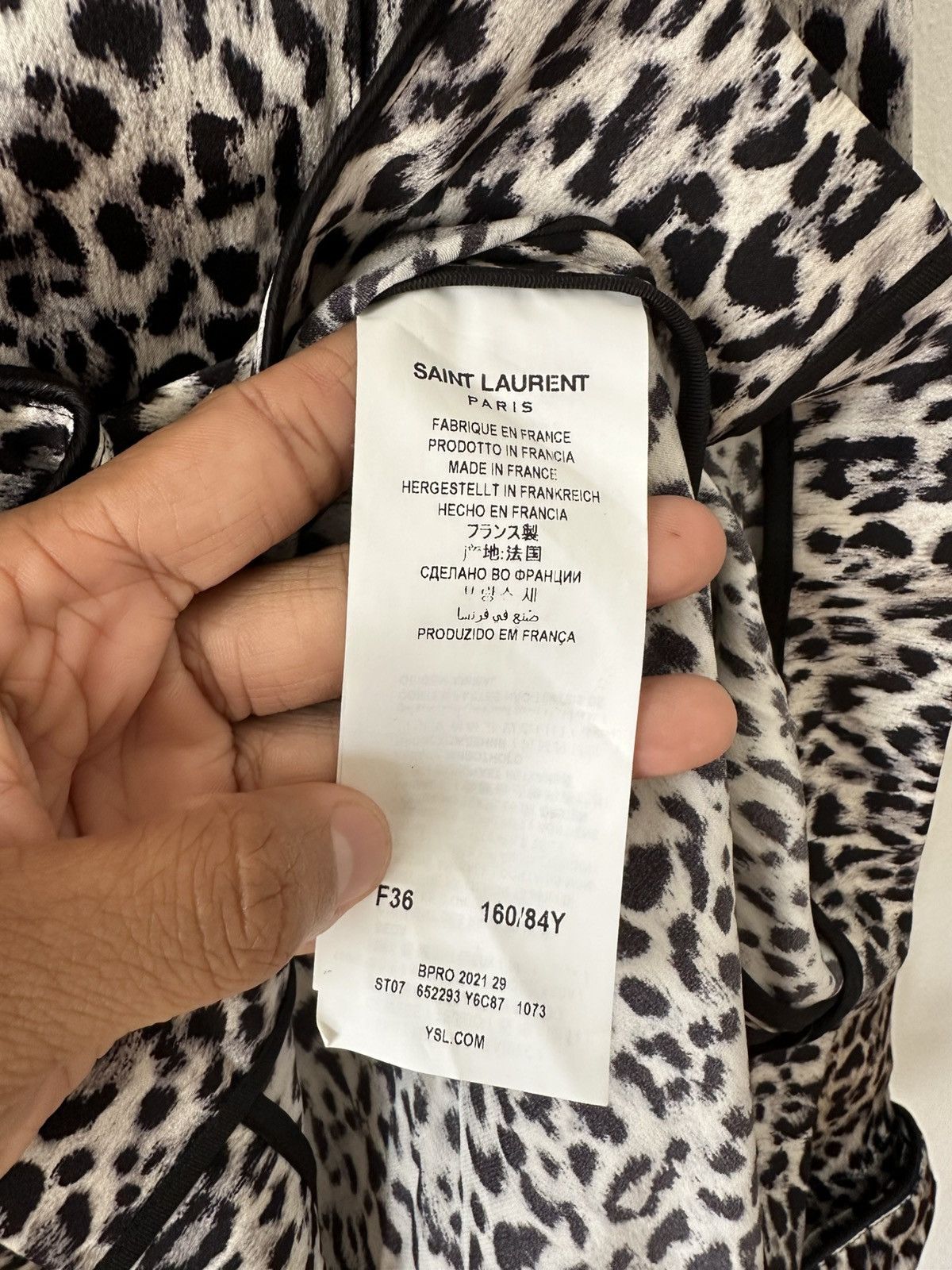 Saint Laurent Paris Saint Laurent Paris Leopard Print Silk Blazer Size XS / US 0-2 / IT 36-38 - 9 Thumbnail