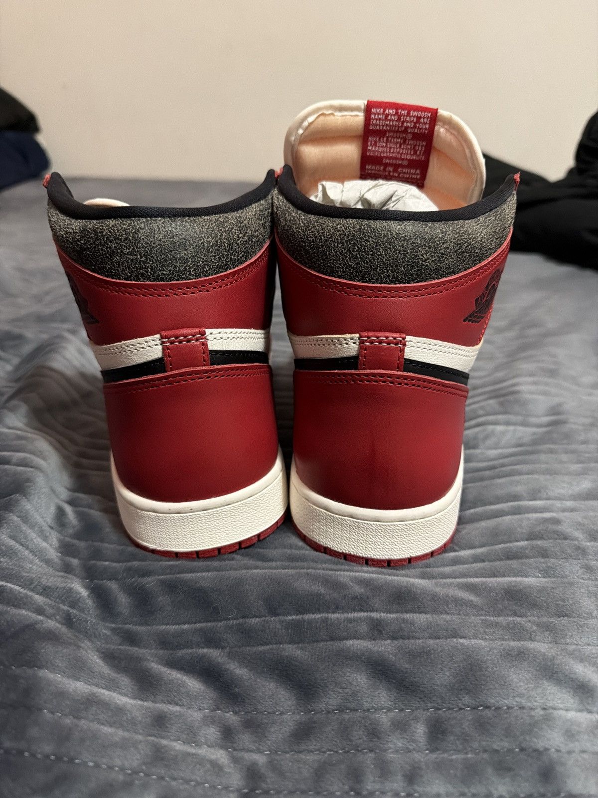 Nike Nike Air Jordan 1 High OG “Lost & Found” (Chicago) Size US 11 / EU 44 - 3 Thumbnail