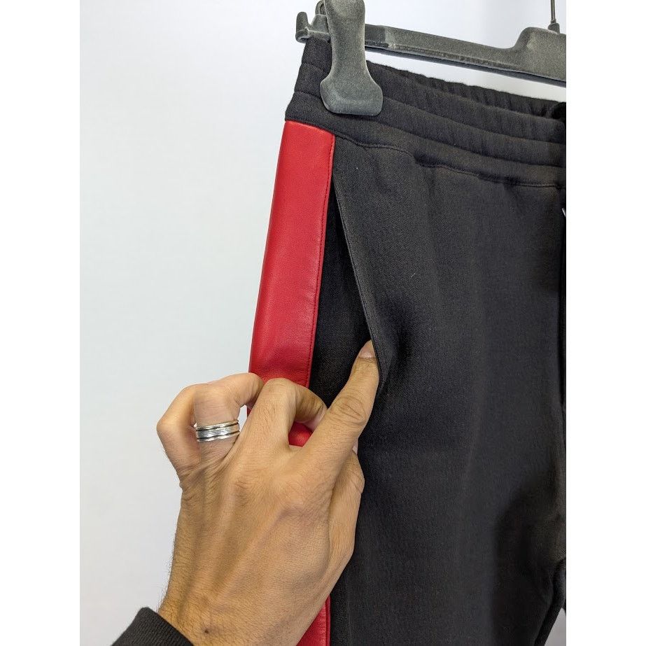 Alexander McQueen o1rshd1 Sweatpant Jogger in Black / Red Size US 32 / EU 48 - 8 Thumbnail