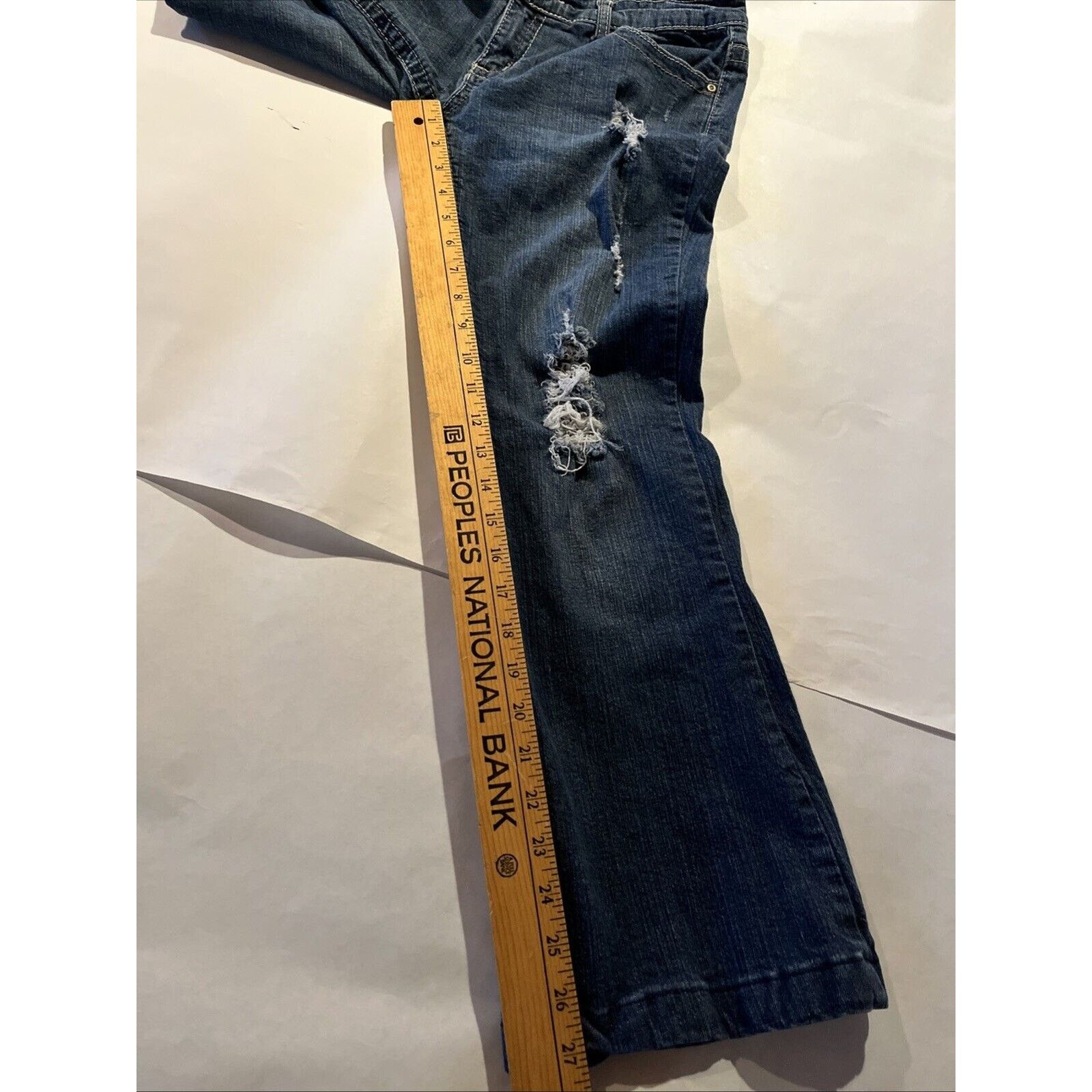 Other Ariya Jeans Women’s 11 / 12 Blue Denim 29x27 Distressed Size 29" - 4 Thumbnail