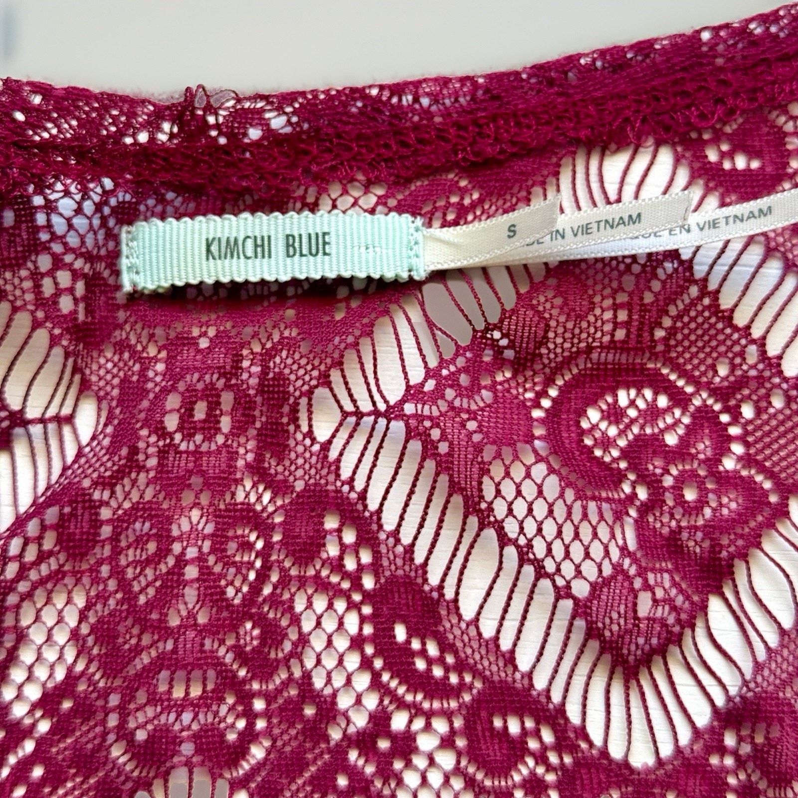 Urban Outfitters Vintage Size Small Urban Outfitters burgundy lace blouse tee Size S / US 4 / IT 40 - 3 Thumbnail