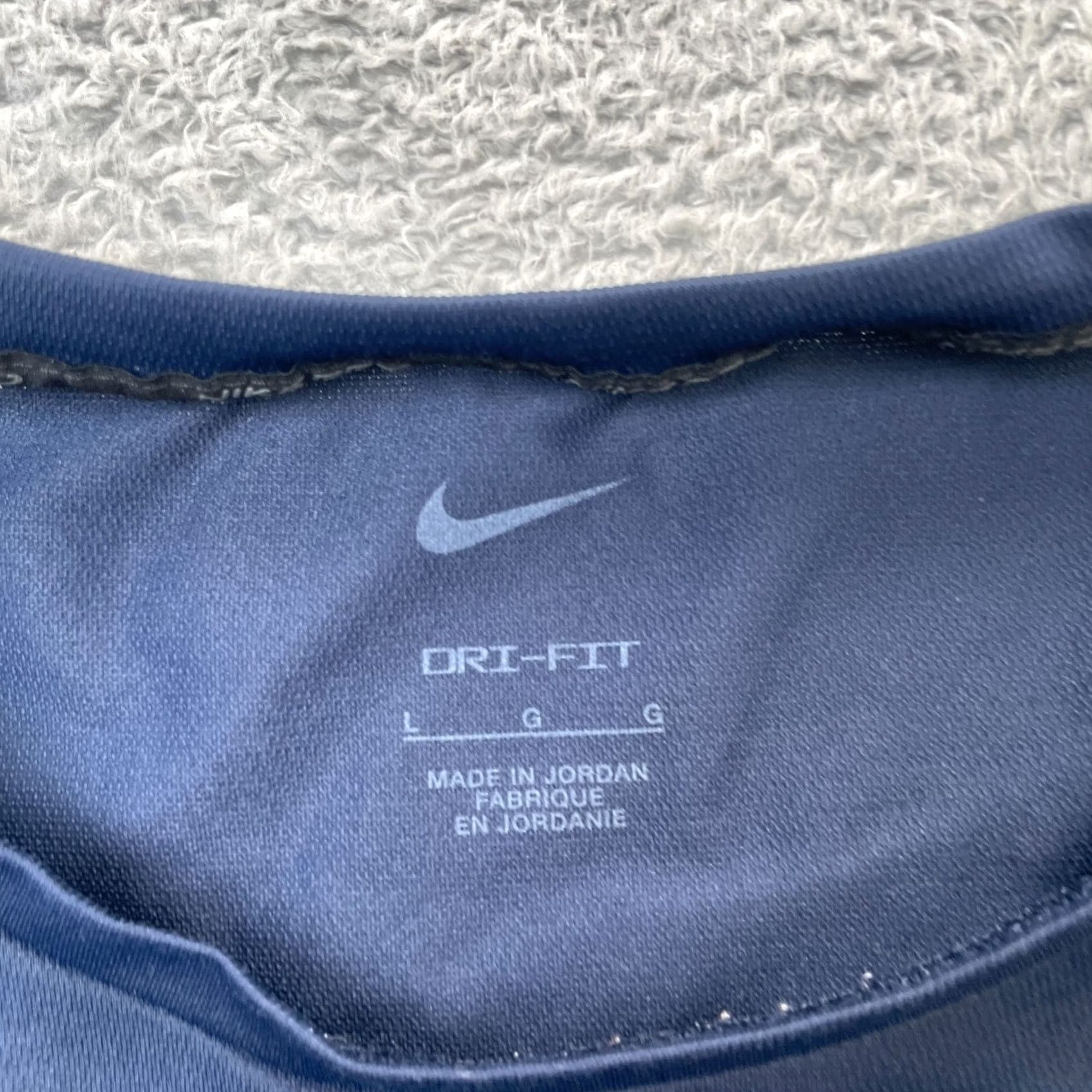 Nike Nike Shirt Mens Large Blue Pro Dri Fit Uv Miler Swoosh Logo Side Slit Running Size US L / EU 52-54 / 3 - 4 Thumbnail