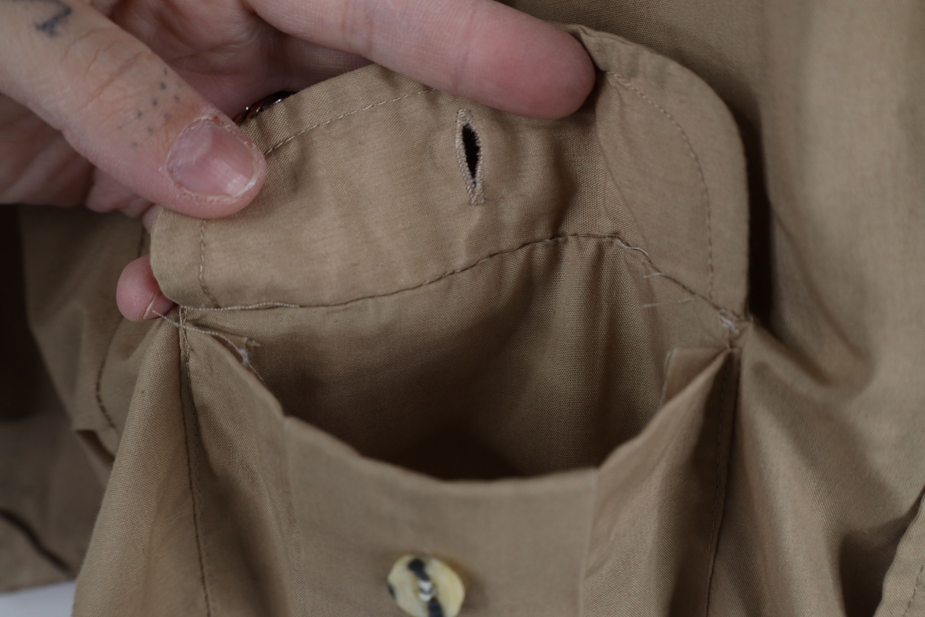 Vintage Vintage 90s Streetwear Safari Bush Button Shirt Beige Size US S / EU 44-46 / 1 - 5 Thumbnail