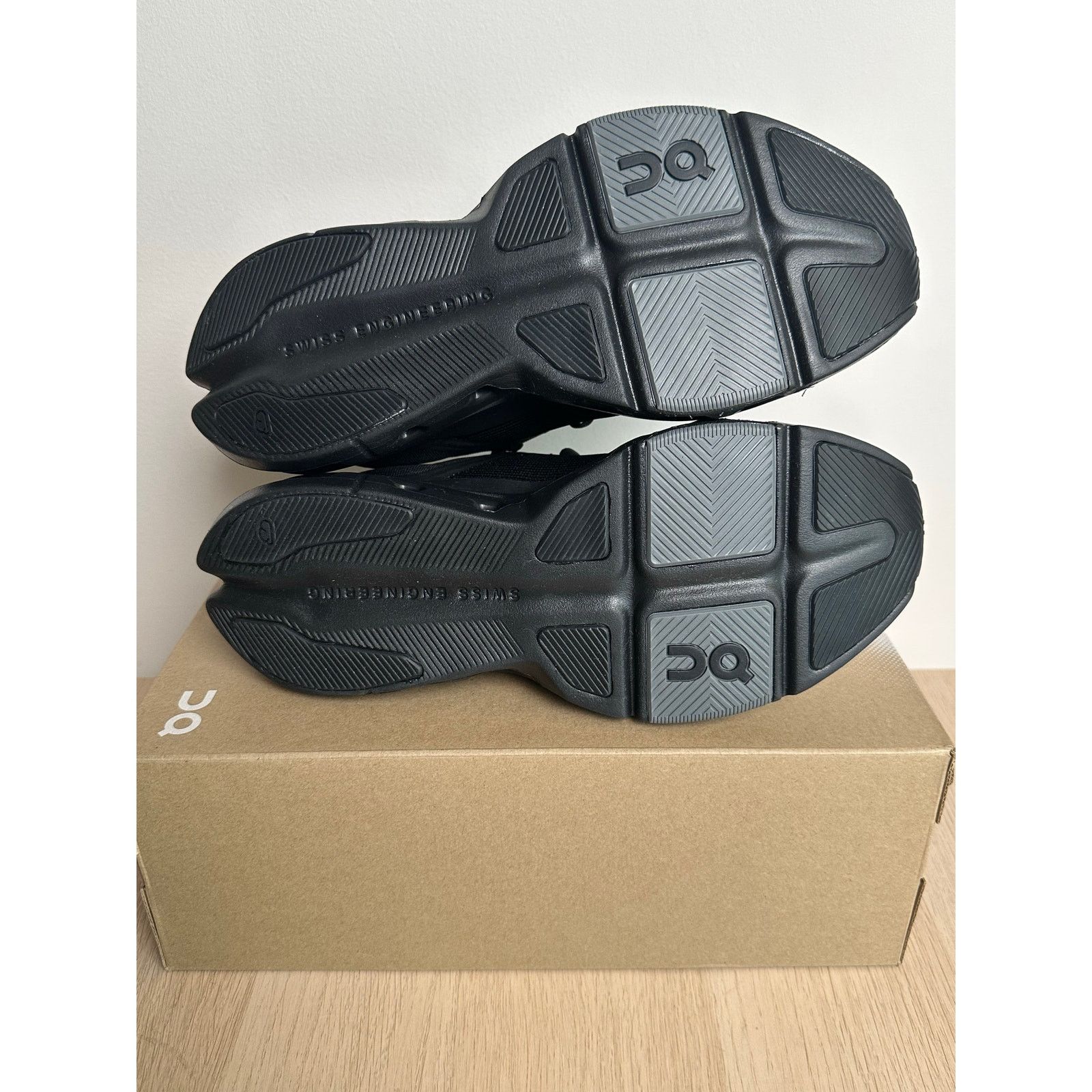 On On Cloudpulse Next Black Sneakers - Size 9W - New Size US 9 / IT 39 - 9 Thumbnail