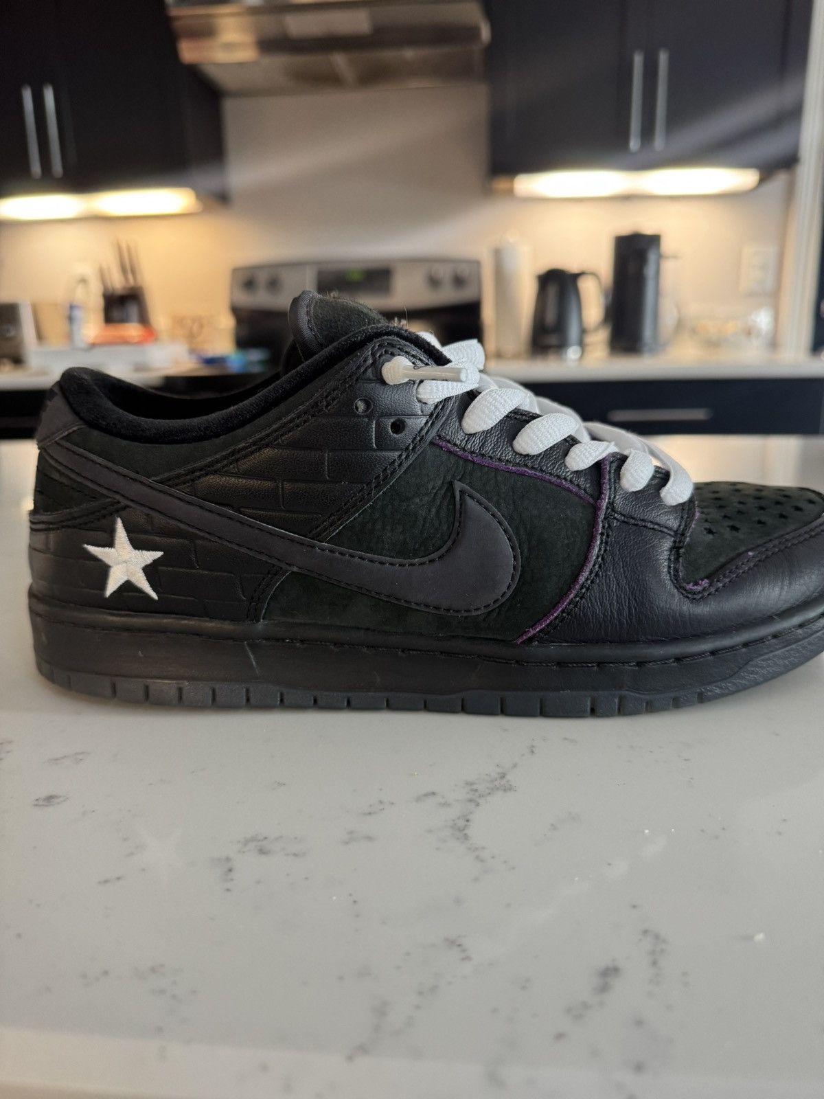Nike First Avenue SB Dunks (used) Size US 9 / EU 42 - 8 Thumbnail