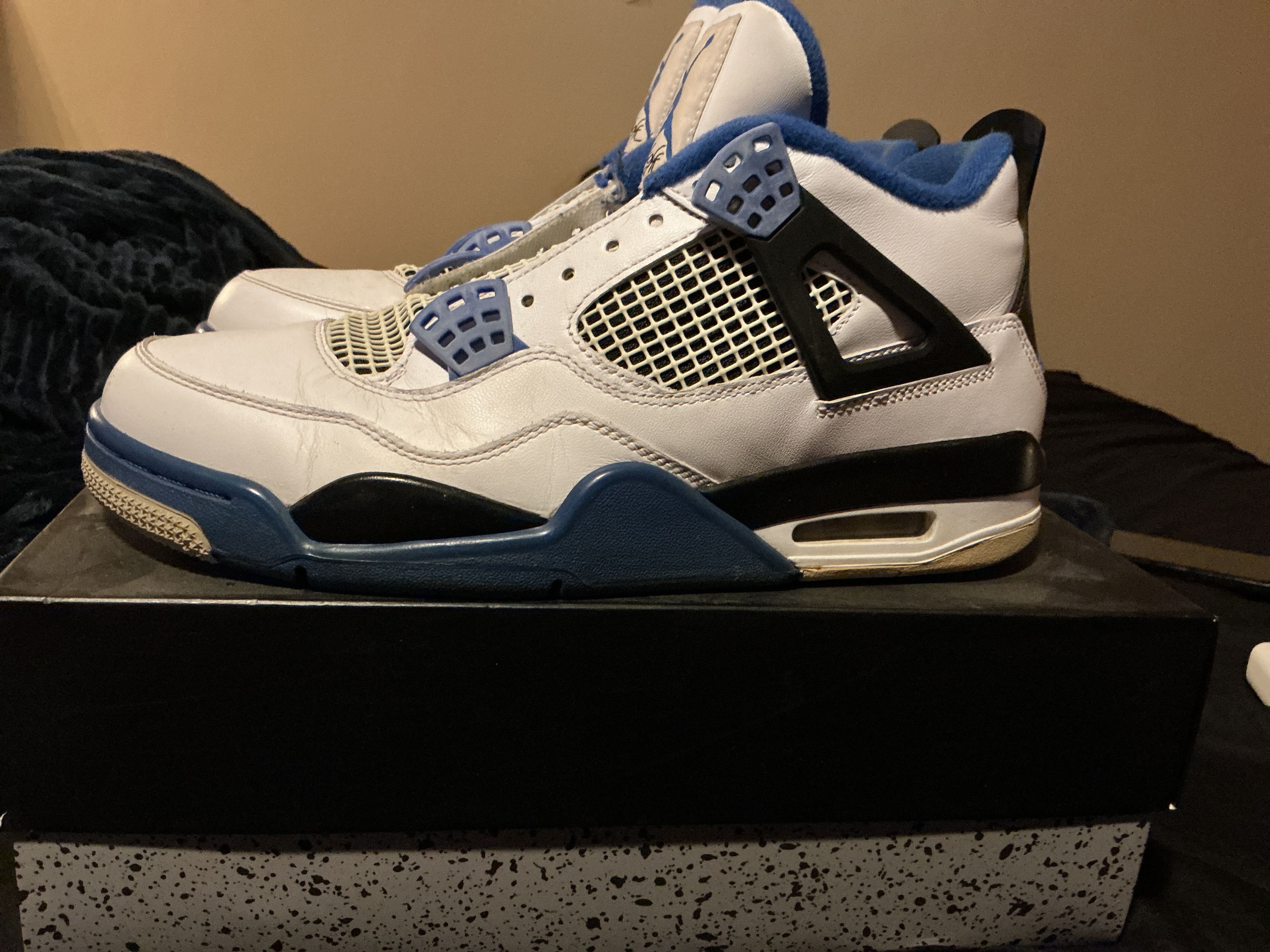 Jordan Brand Jordan 4 Motorsports Size US 9.5 / EU 42-43 - 1 Thumbnail
