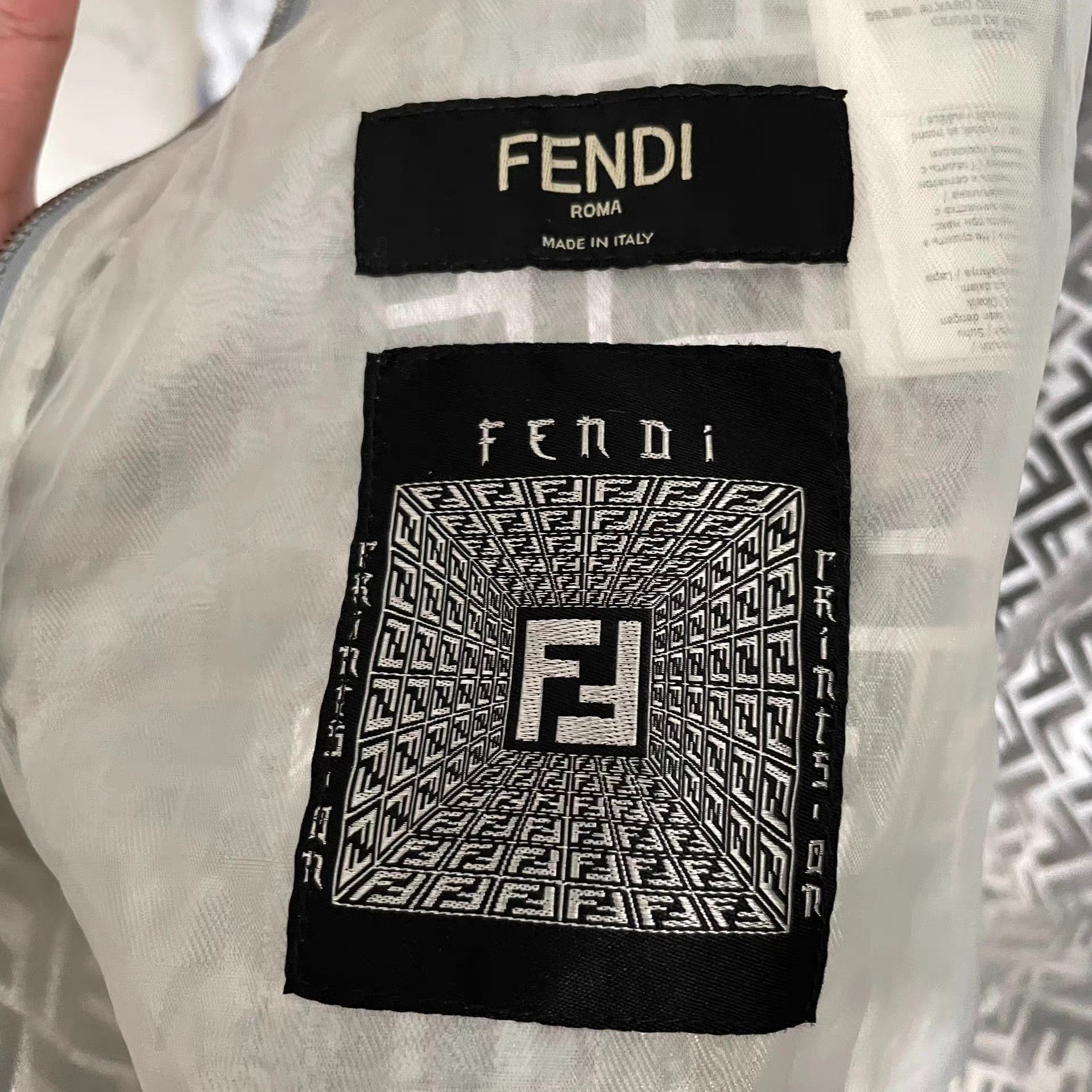 Fendi Fendi FF All Over Print Trench Coat Size 50 Size US M / EU 48-50 / 2 - 6 Thumbnail