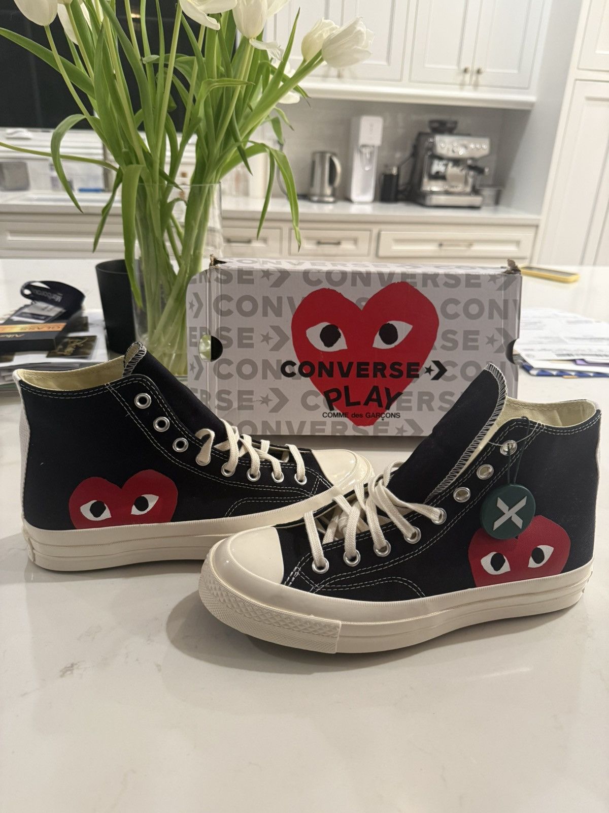 Comme des Garcons PLAY × Converse Brand new CDG Converse Size M10 Size US 10 / EU 43 - 1 Thumbnail