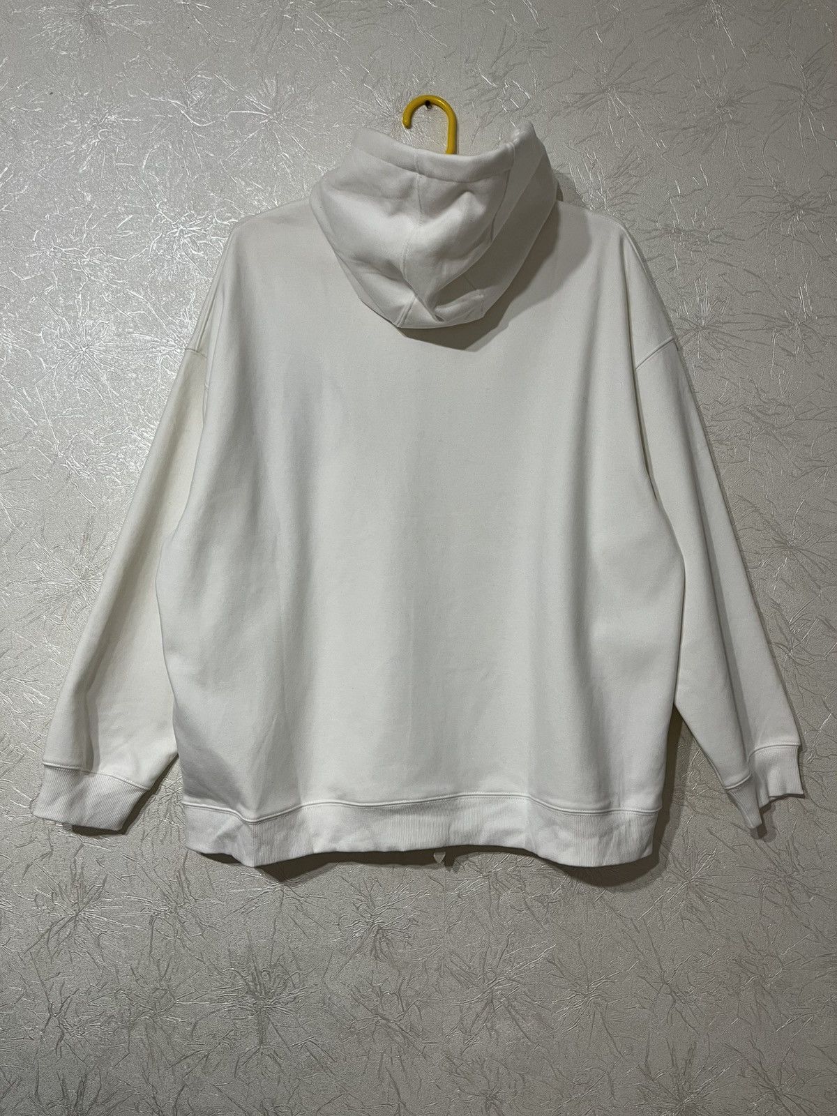 Burberry Burberry TB Monogram Motif White Zip Up Hoodie Size L Size US L / EU 52-54 / 3 - 5 Thumbnail