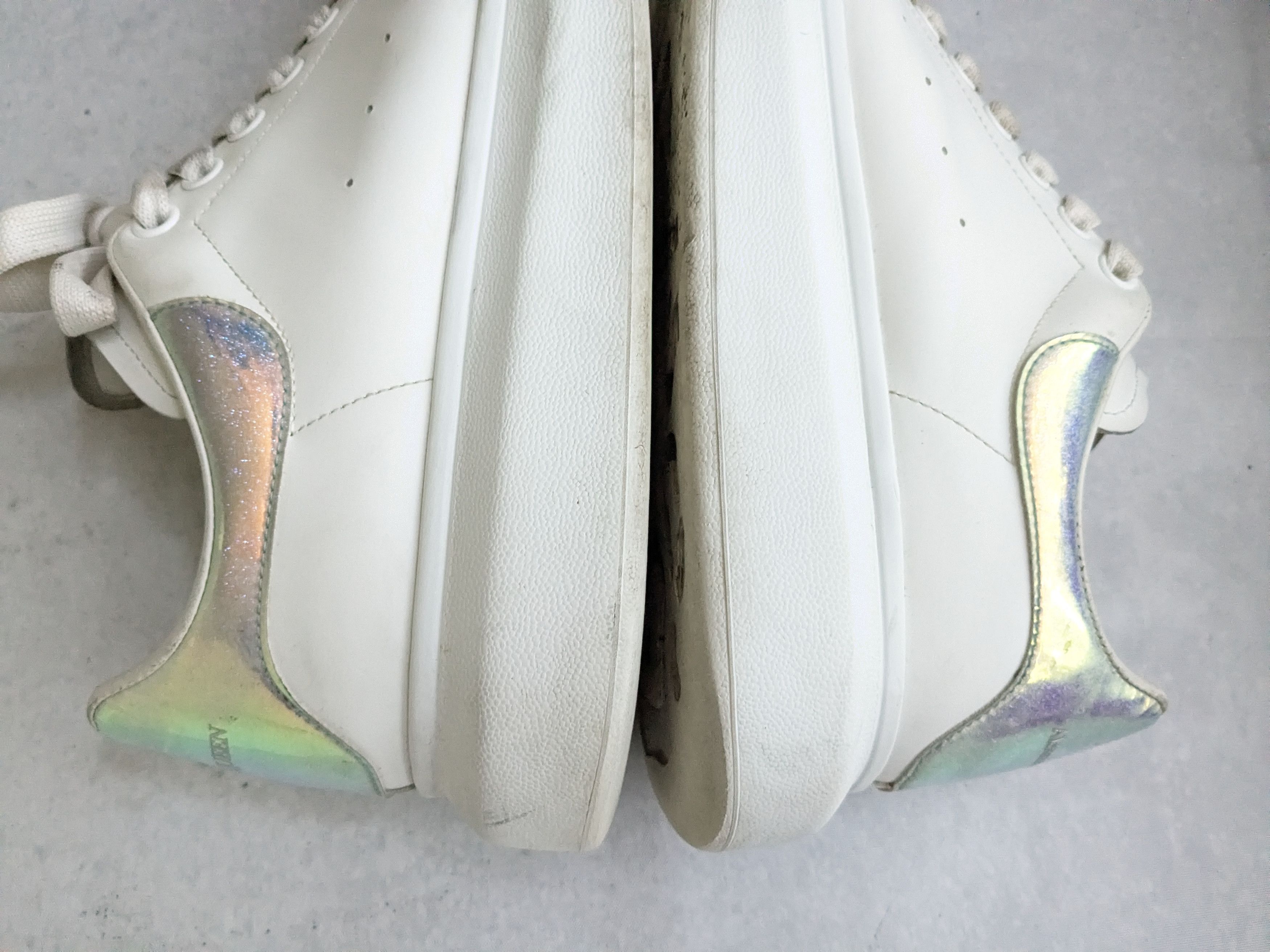 Alexander McQueen Alexander Mcqueen Oversized Larry Sneakers 10 43 White Size US 10 / EU 43 - 9 Thumbnail
