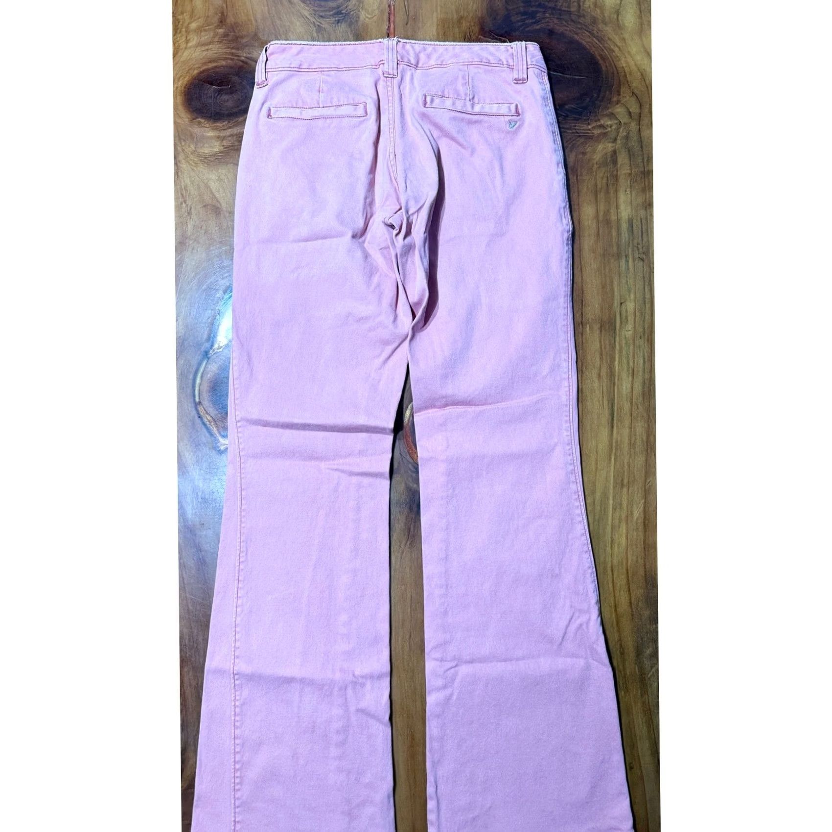 American Eagle Outfitters Item Specifications: Brand: Nike Size 26" / US 2 / IT 38 - 5 Thumbnail