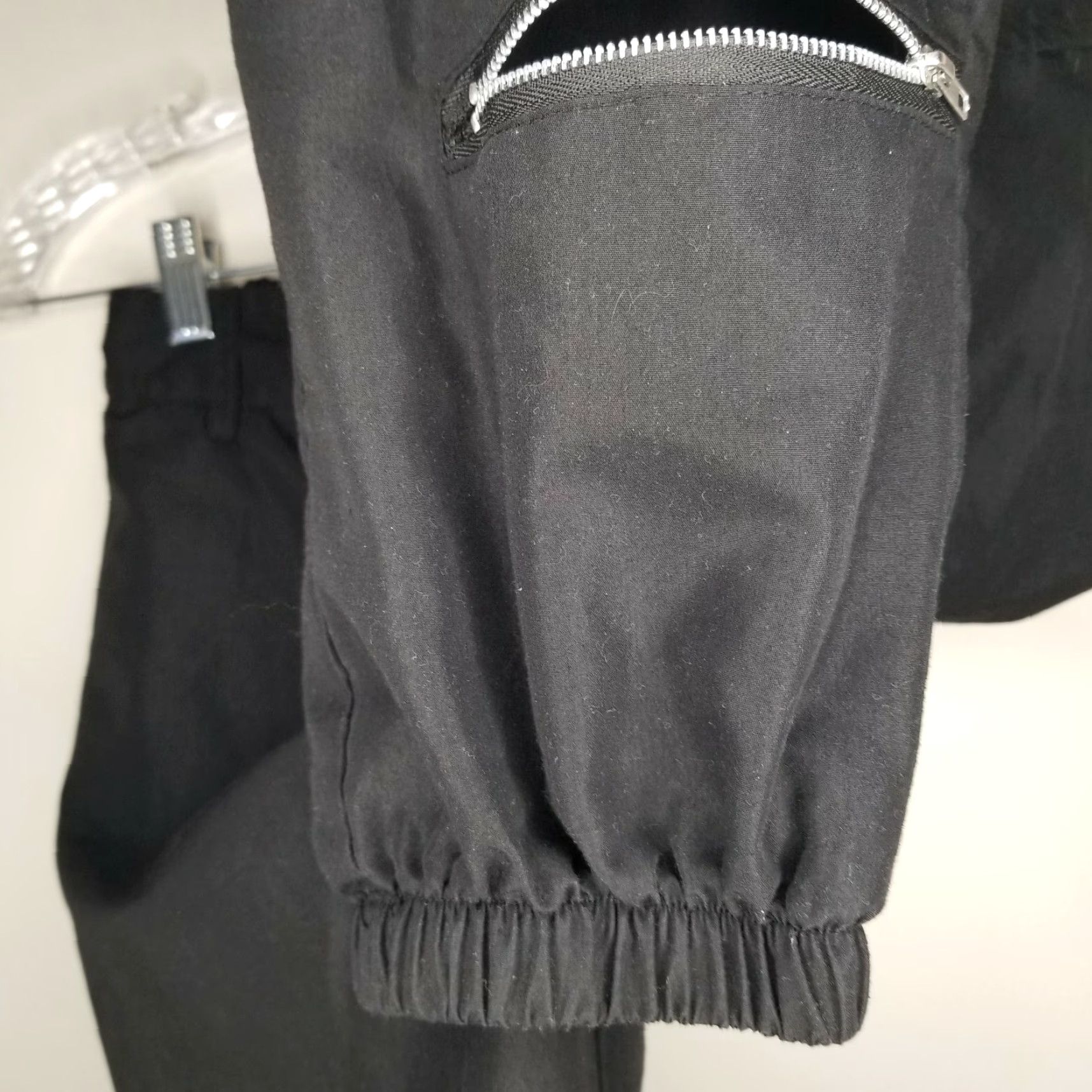 Shein VINTAGE? No — It's SheIn Women Jogger Pants Elastic Waist Black S, Women's Joggers, Size Small, Black, Elastic Waist, Zipper, SheIn Brand Size 28" / US 6 / IT 42 - 3 Thumbnail