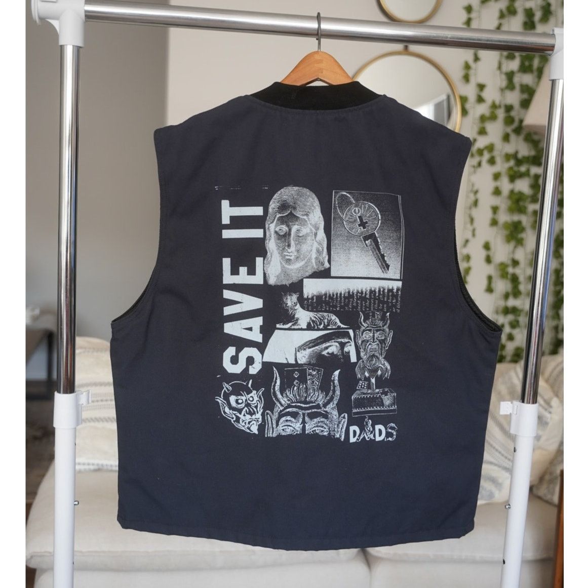 G59 Records 1of1 religious redcap y2k vest grey and white screen print Size US L / EU 52-54 / 3 - 1 Thumbnail