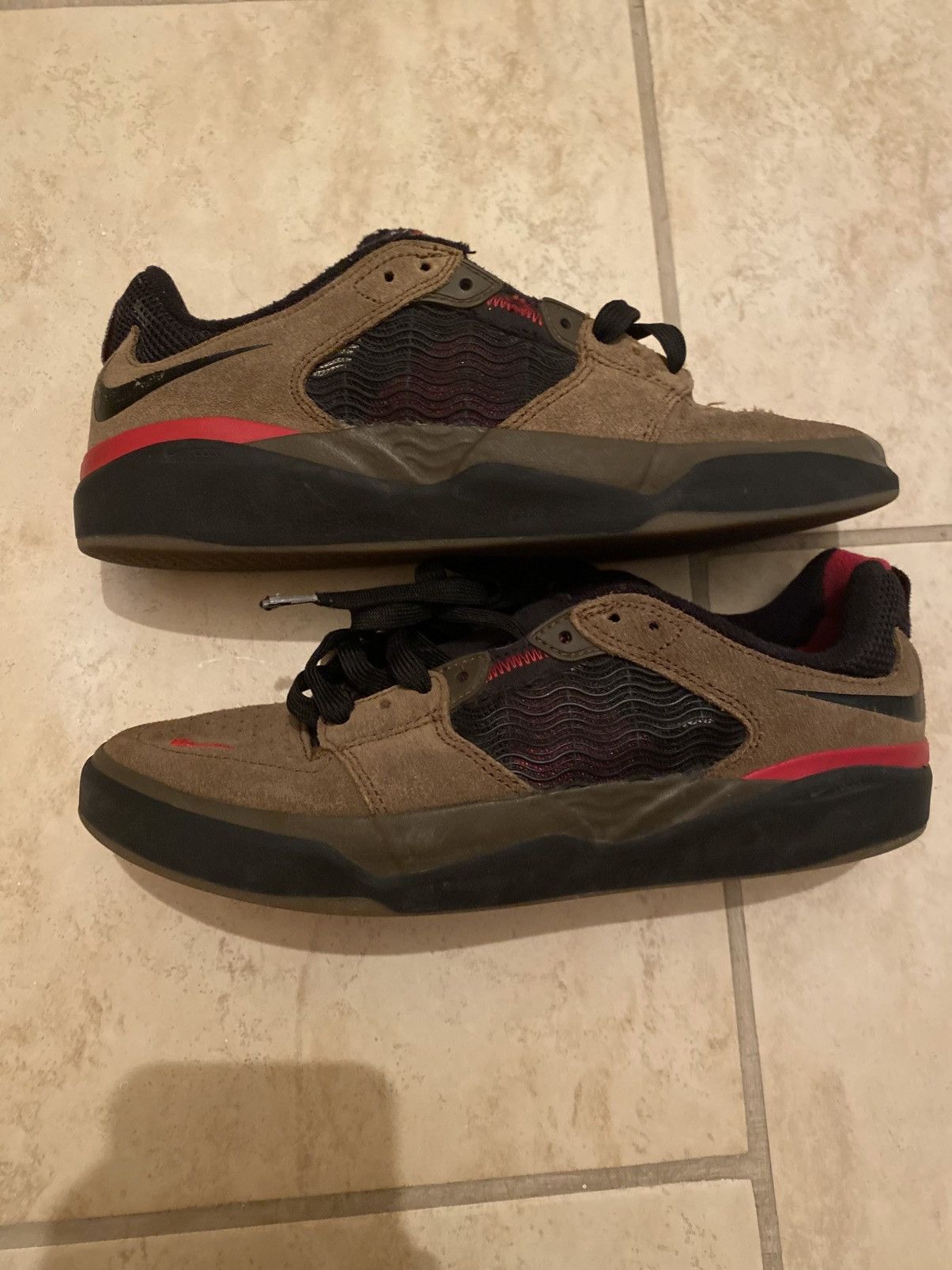 Nike SB Nike sb shoes Size US 8 / EU 41 - 1 Thumbnail