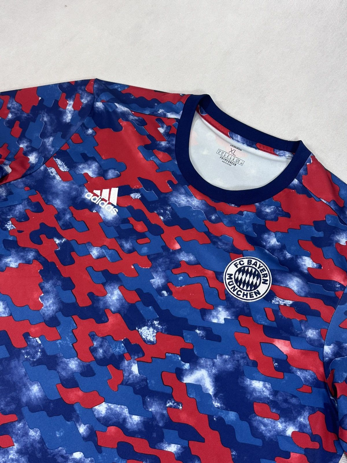 Adidas Adidas Fc Bayern Munich Tee Size US XL / EU 56 / 4 - 2 Thumbnail