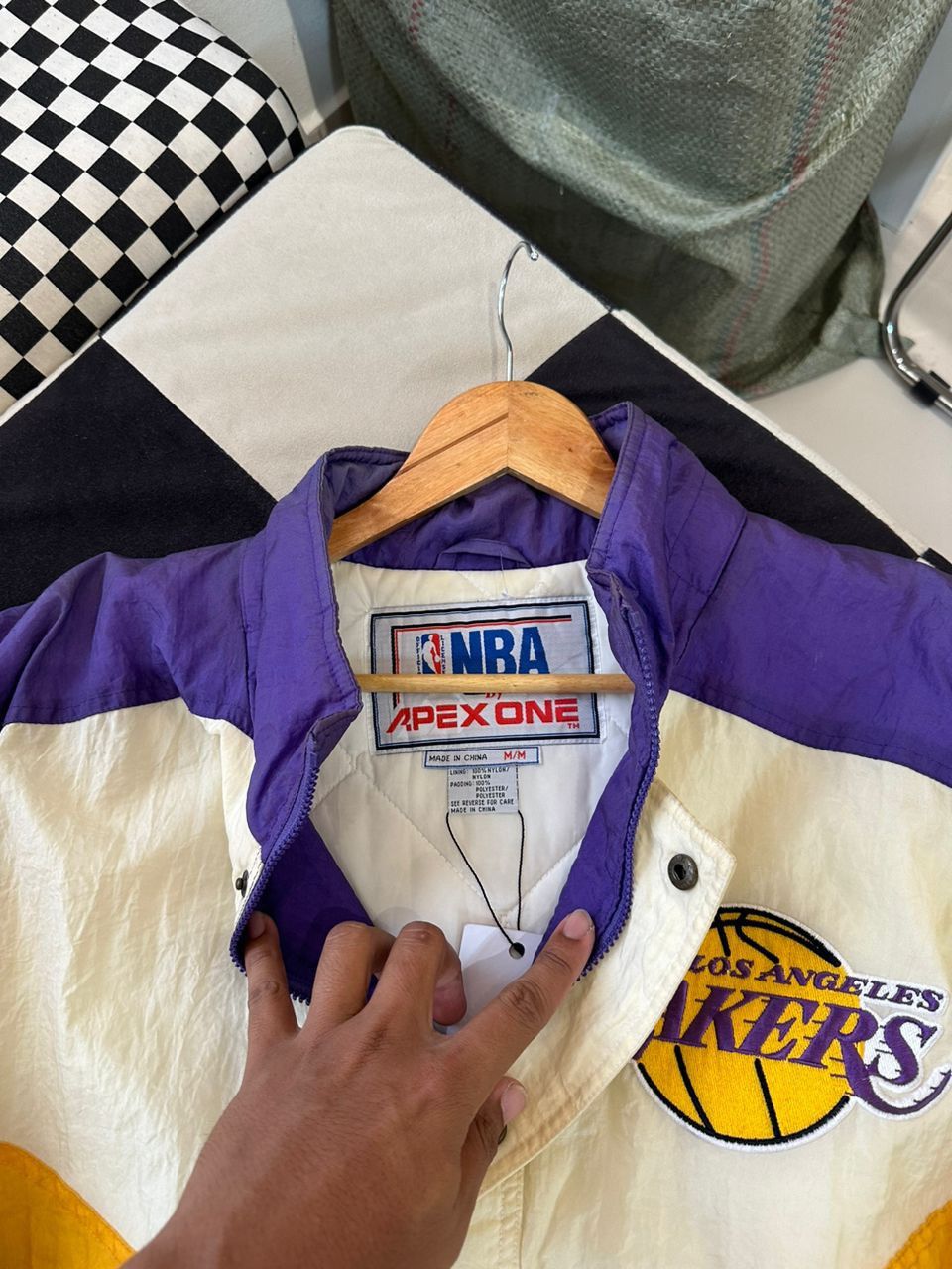Apex One × NBA × Vintage VINTAGE APEX ONE NBA LAKERS JACKET Size US M / EU 48-50 / 2 - 8 Thumbnail