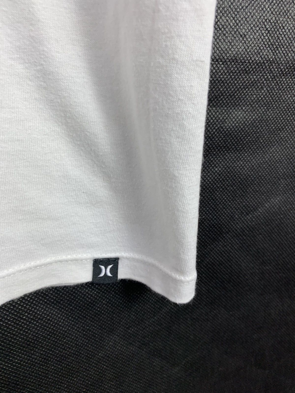 Hurley Offer! Hurley Box Logo Hawaii Surf Skate Tees Size US S / EU 44-46 / 1 - 6 Thumbnail