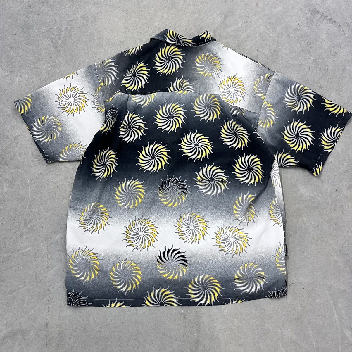Avirex × Vintage CRAZY Y2K Avirex Button Up shirt Yellow Wheels spitfire 2XL Size US XXL / EU 58 / 5 - 2 Thumbnail