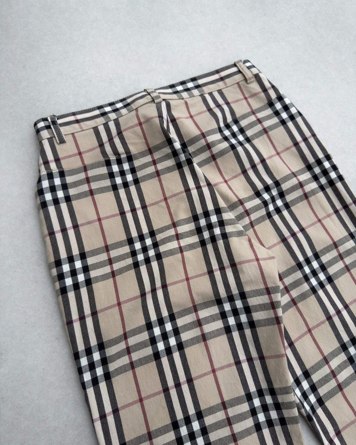 Burberry 2000’s Burberry Nova Check Logo Monogram Flared Jeans Size 28" / US 6 / IT 42 - 5 Thumbnail