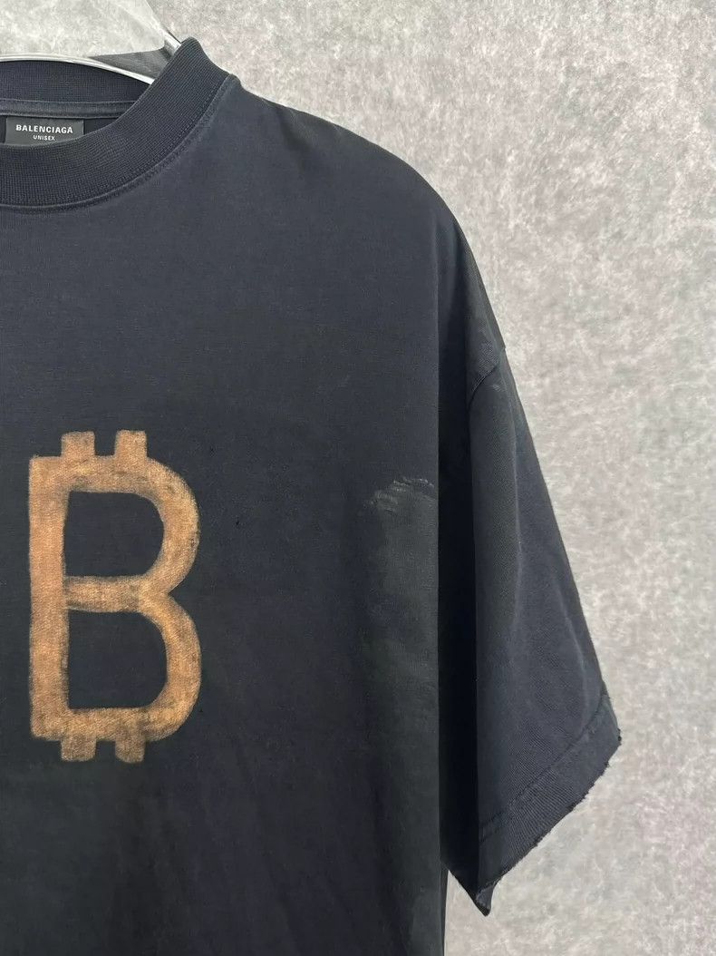 Balenciaga Balenciaga Solid color letter bitcoin printed round neck s Size US L / EU 52-54 / 3 - 5 Thumbnail