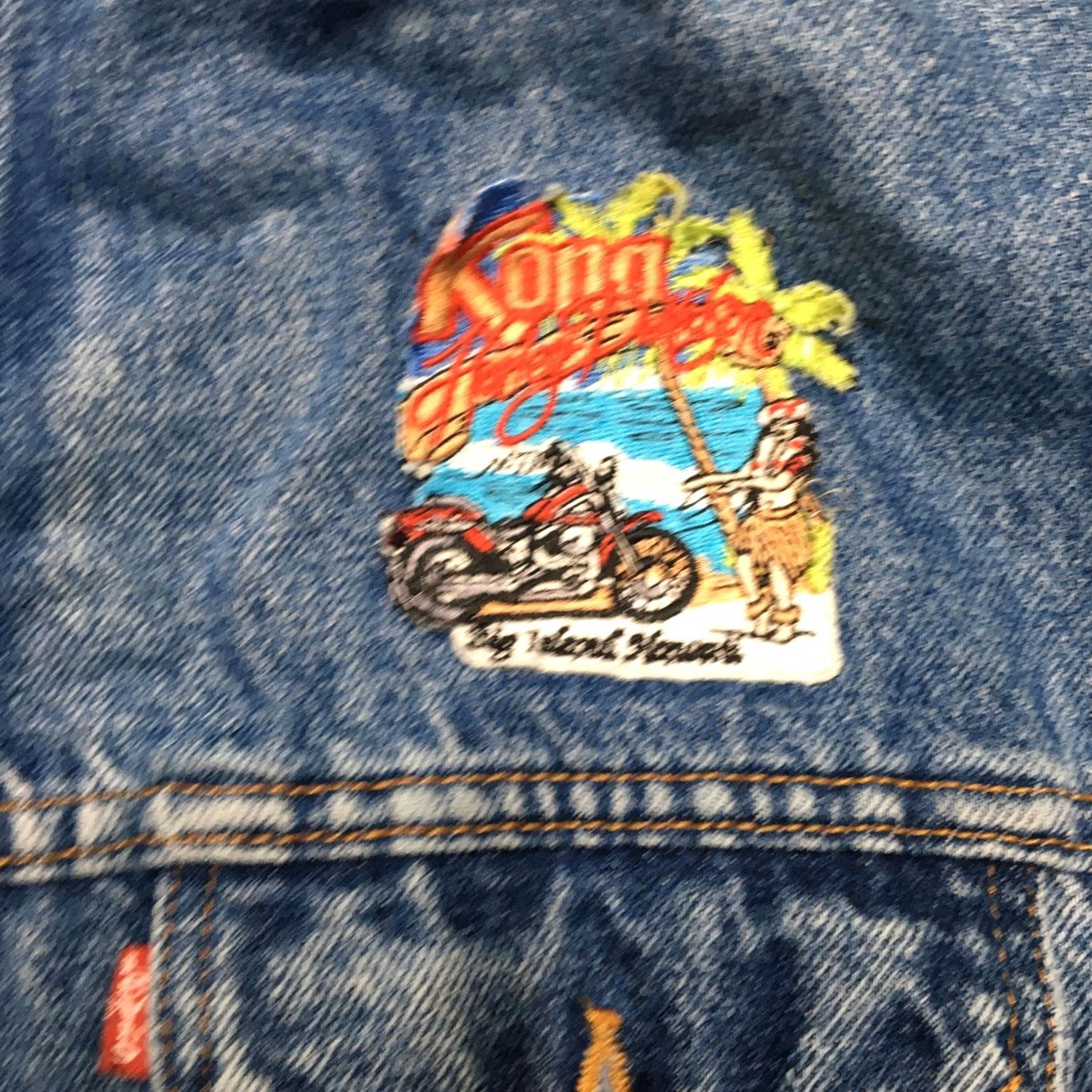 Levi's VINTAGE Levi's Jacket Mens XL Blue Denim Trucker Kona Hawaii Patch Distressed 90s Harley Biker Vintage Panama City Hawaii Patch Crew? Size US XL / EU 56 / 4 - 6 Thumbnail