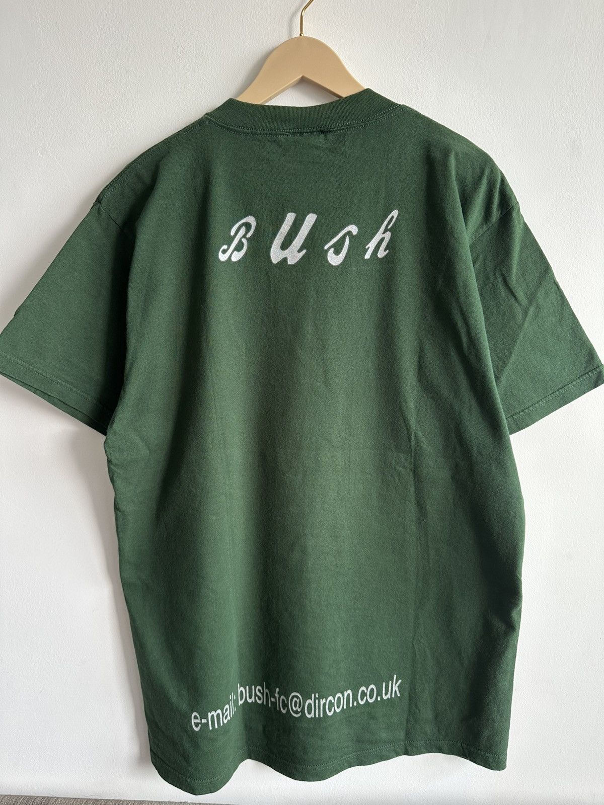 Band Tees × Vintage Vintage 90’s BUSH Band Rock T-shirt USA RARE Size US L / EU 52-54 / 3 - 3 Thumbnail