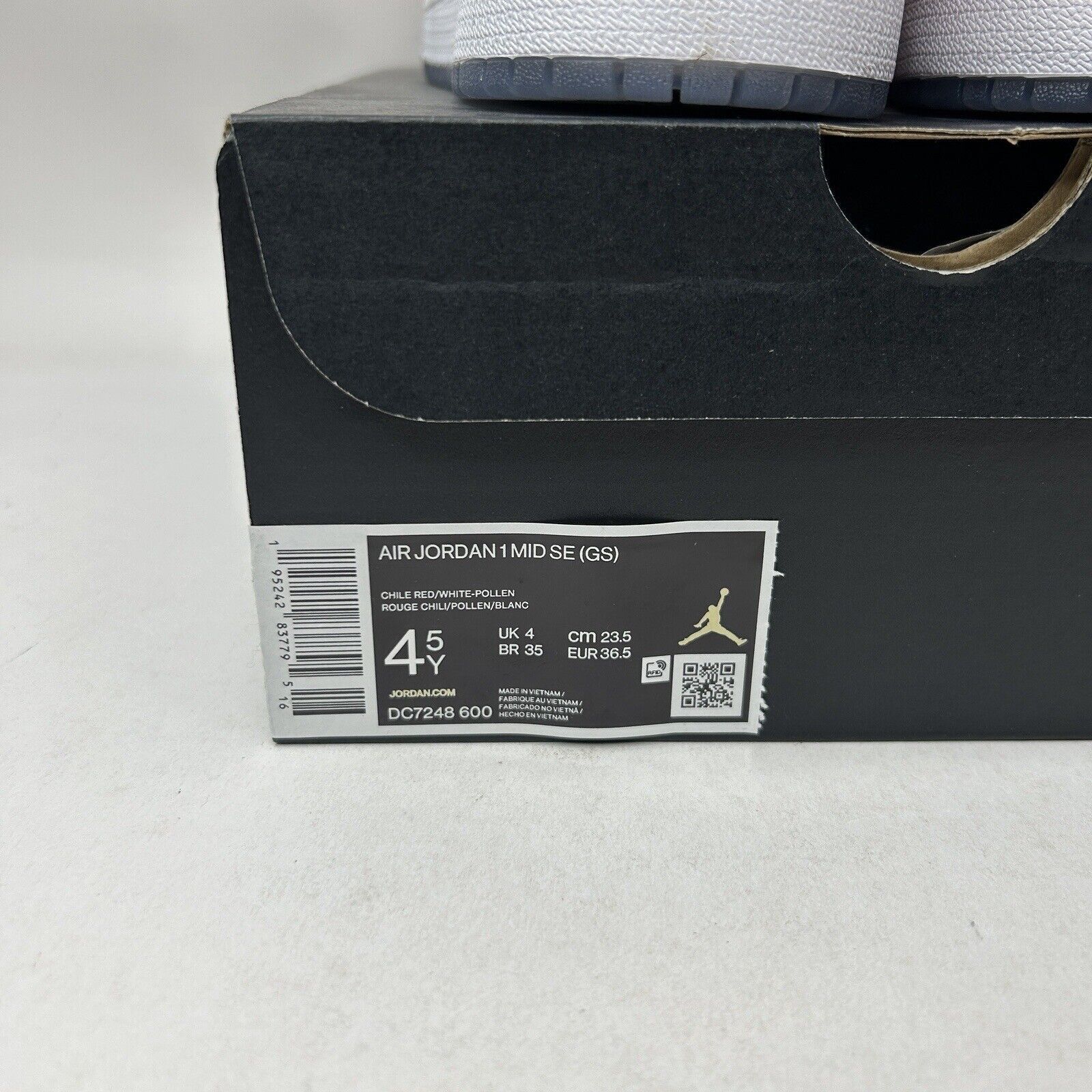 Nike Nike Shoes Air Jordan 1 Mid SE GS “Barcelona Sweater” 2023 Size US 6 / IT 36 - 5 Thumbnail